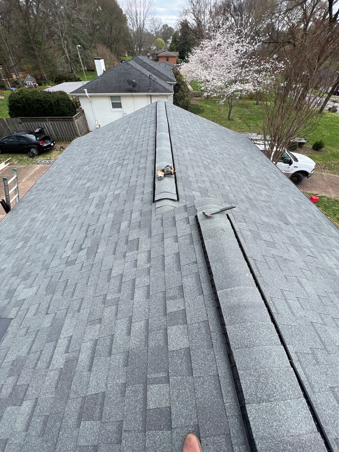 Residential Roofing Installation using Owens Corning Oakridge Roofing System by Undersun Roofing 