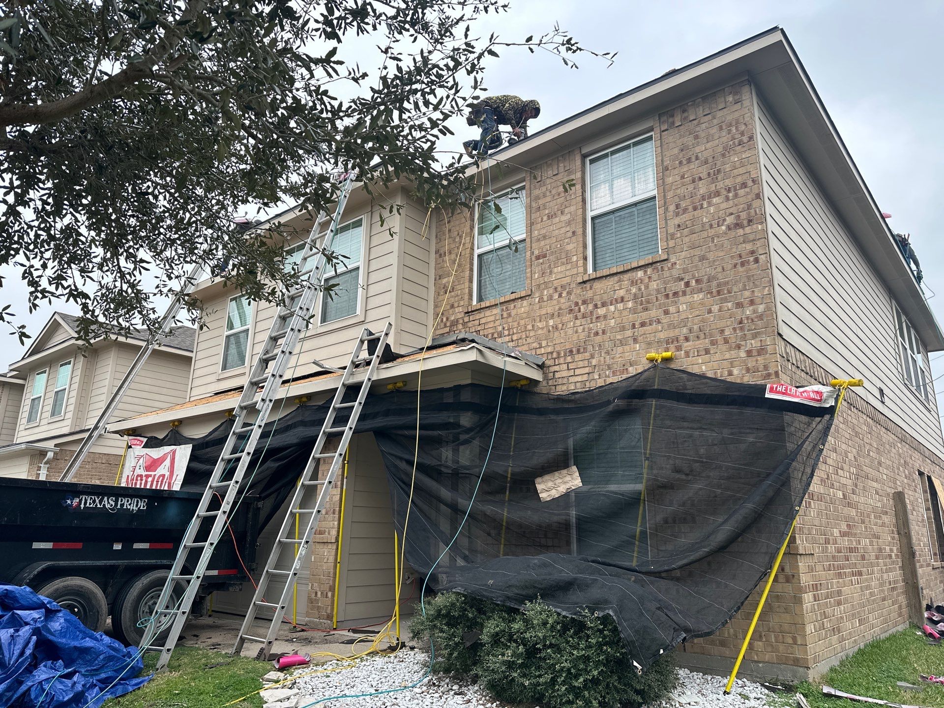 OWENS by Motion Roofing