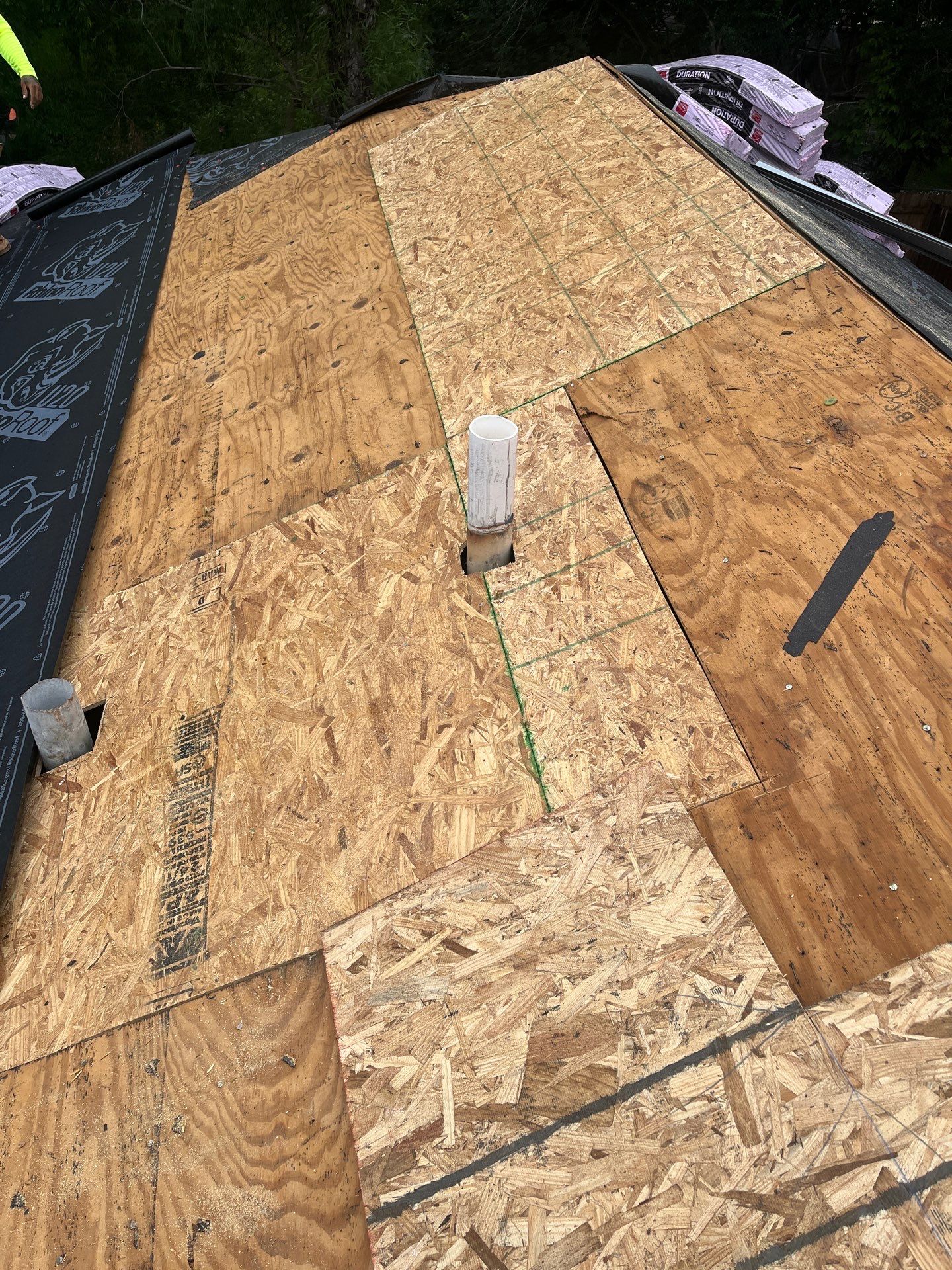 Residential Roofing Installation using Owen's Corning Duration (Lifetime) Shingles by Roof Repair Company