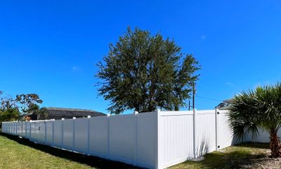 Vinyl Fence Installation using Vinyl Privacy Fence