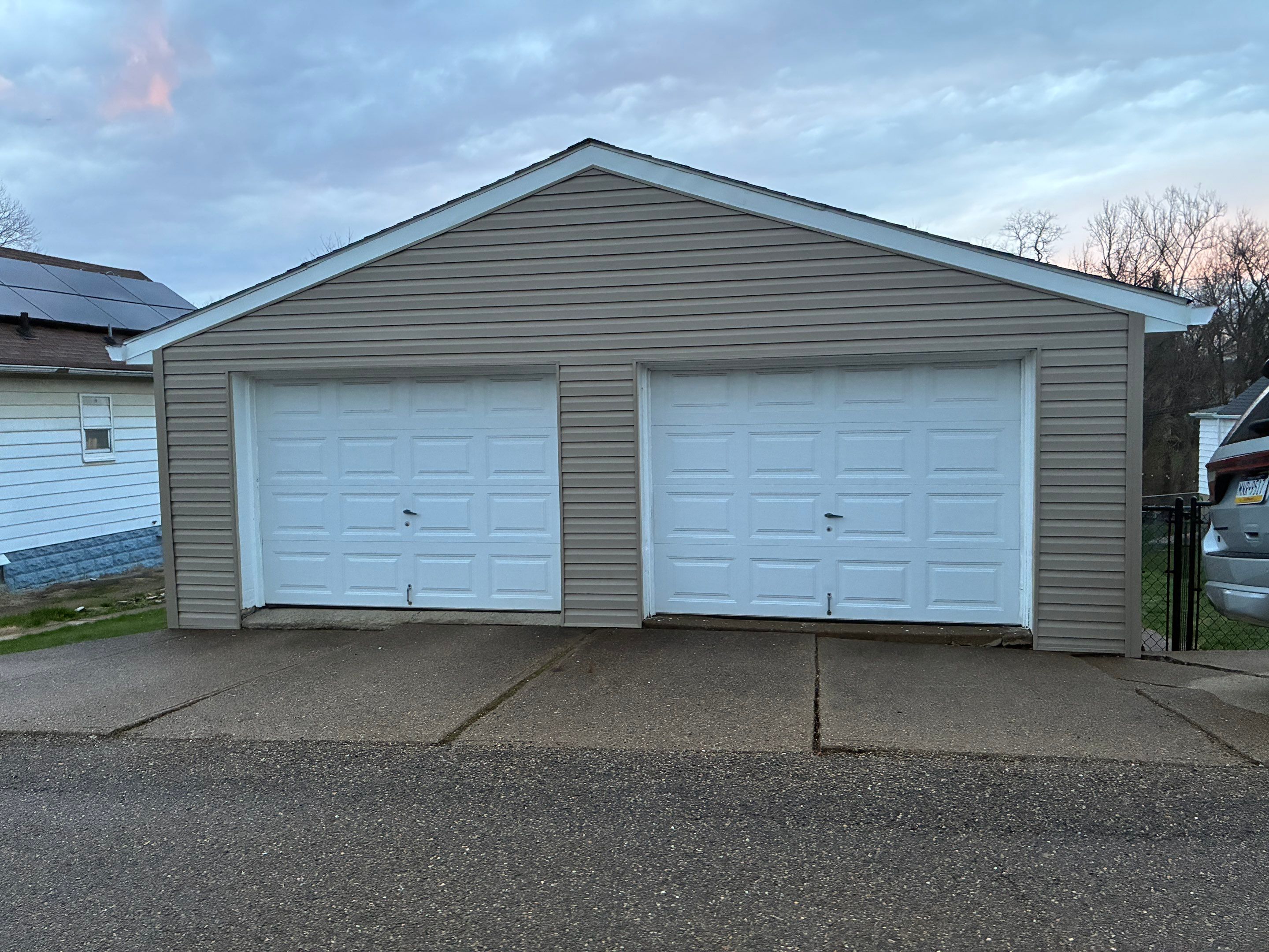 From ancient aluminum to beautiful vinyl siding in Westview by Ideal Siding Pittsburgh