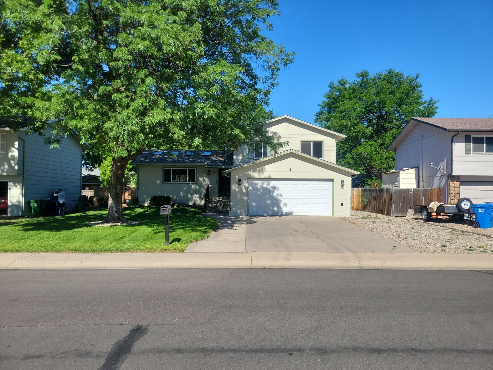 New Concrete Patio and Integrated Retaining Walls in Fort Collins by Center Line Concrete