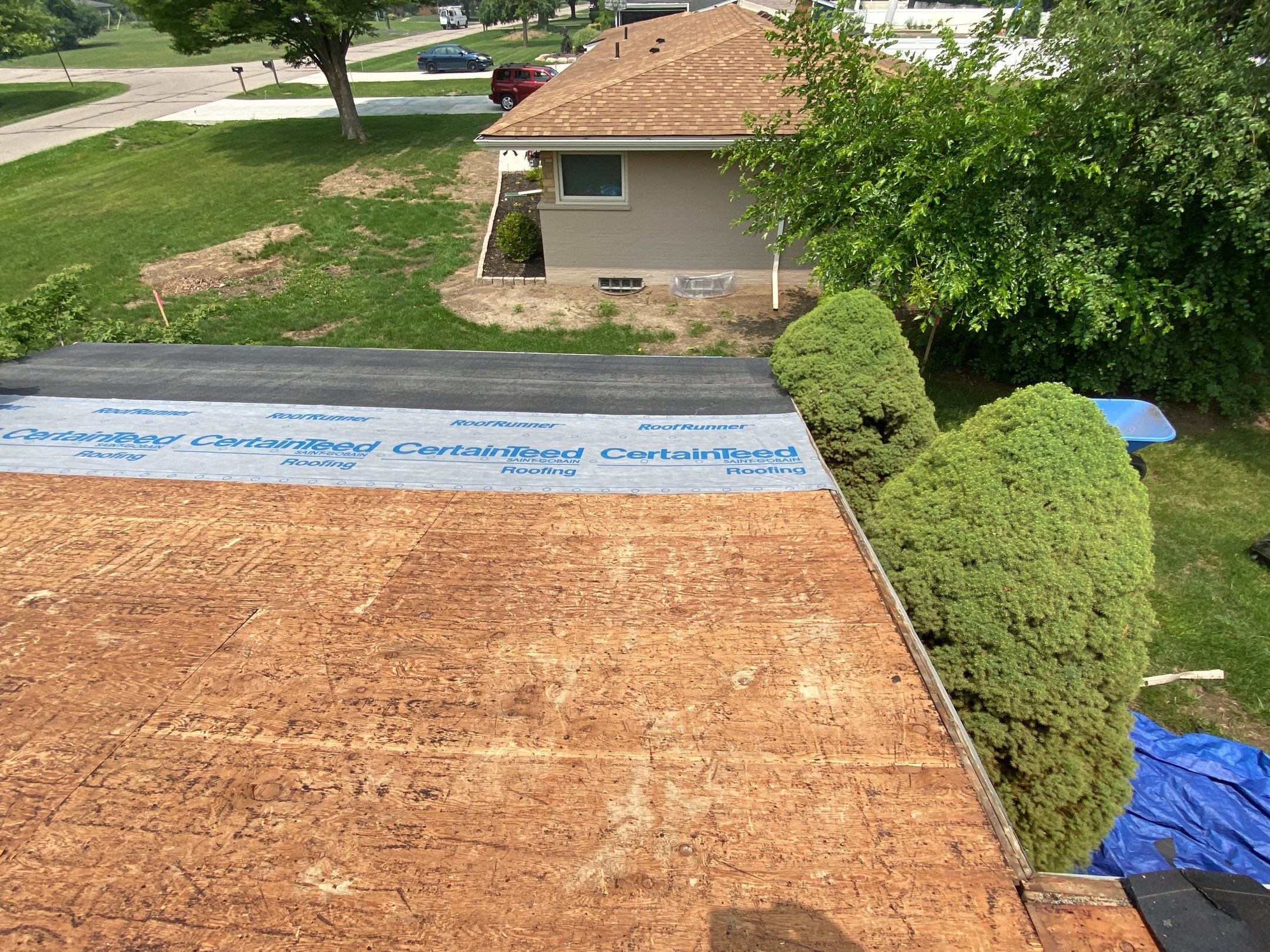 Roof Replacement using CertainTeed Landmark Weathered Wood by 180 Contractors