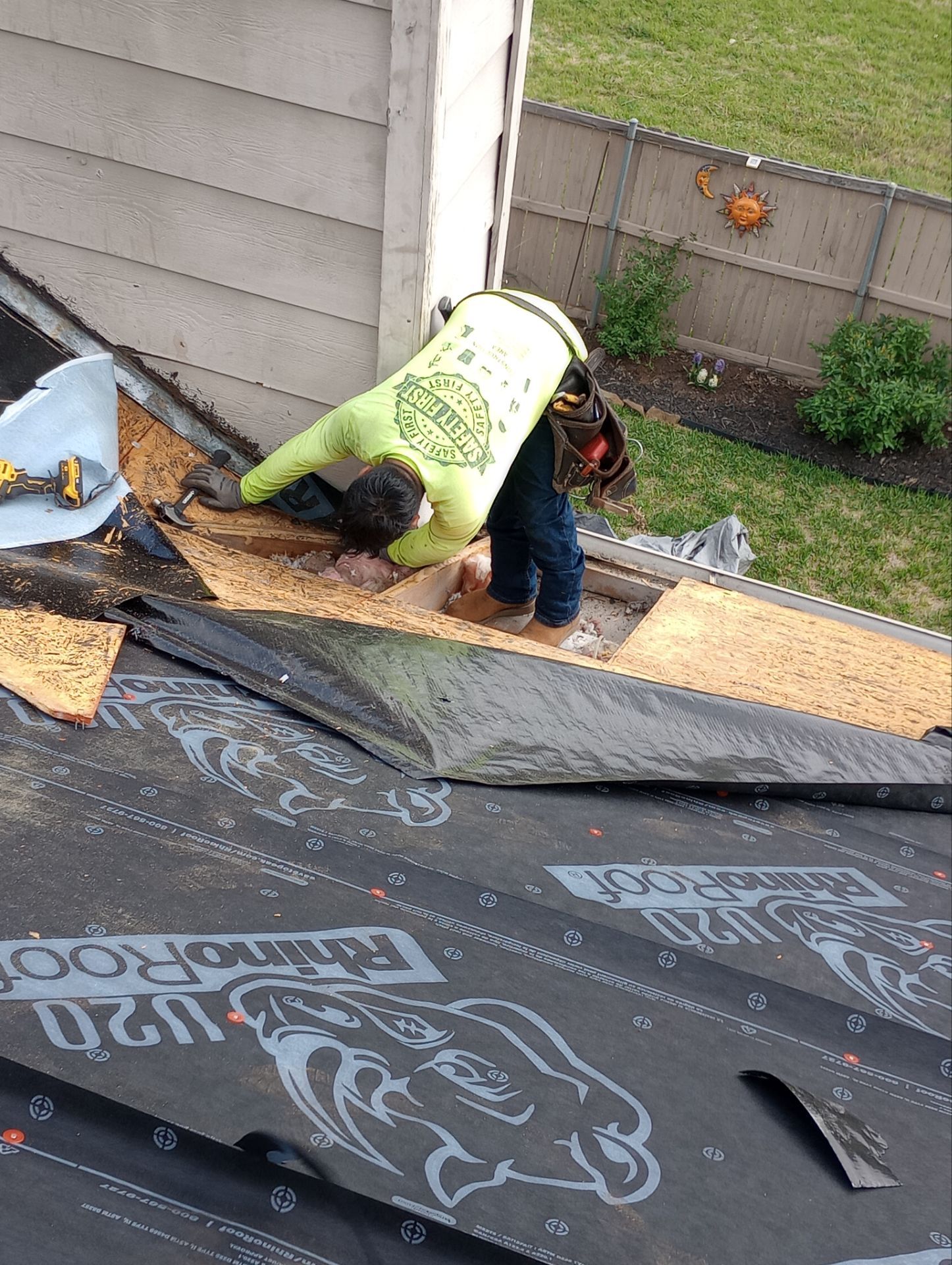 Residential Roofing Installation using Owen's Corning Duration (Lifetime) Shingles by Roof Repair Company
