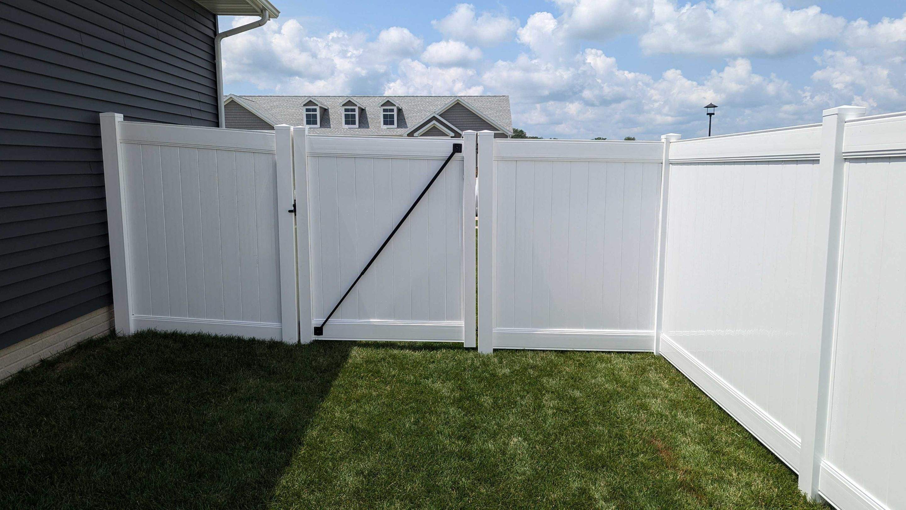 Project in Independence by Perfect Picket Fence and Stain