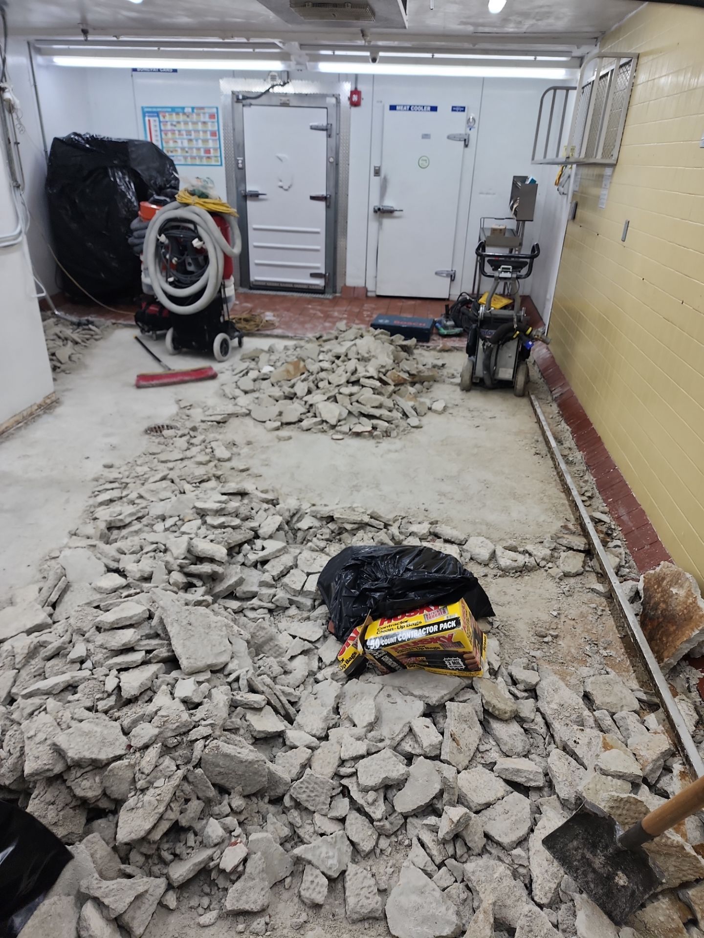 Fresco y Más Meat Processing Room Makeover by Seamless Surfaces