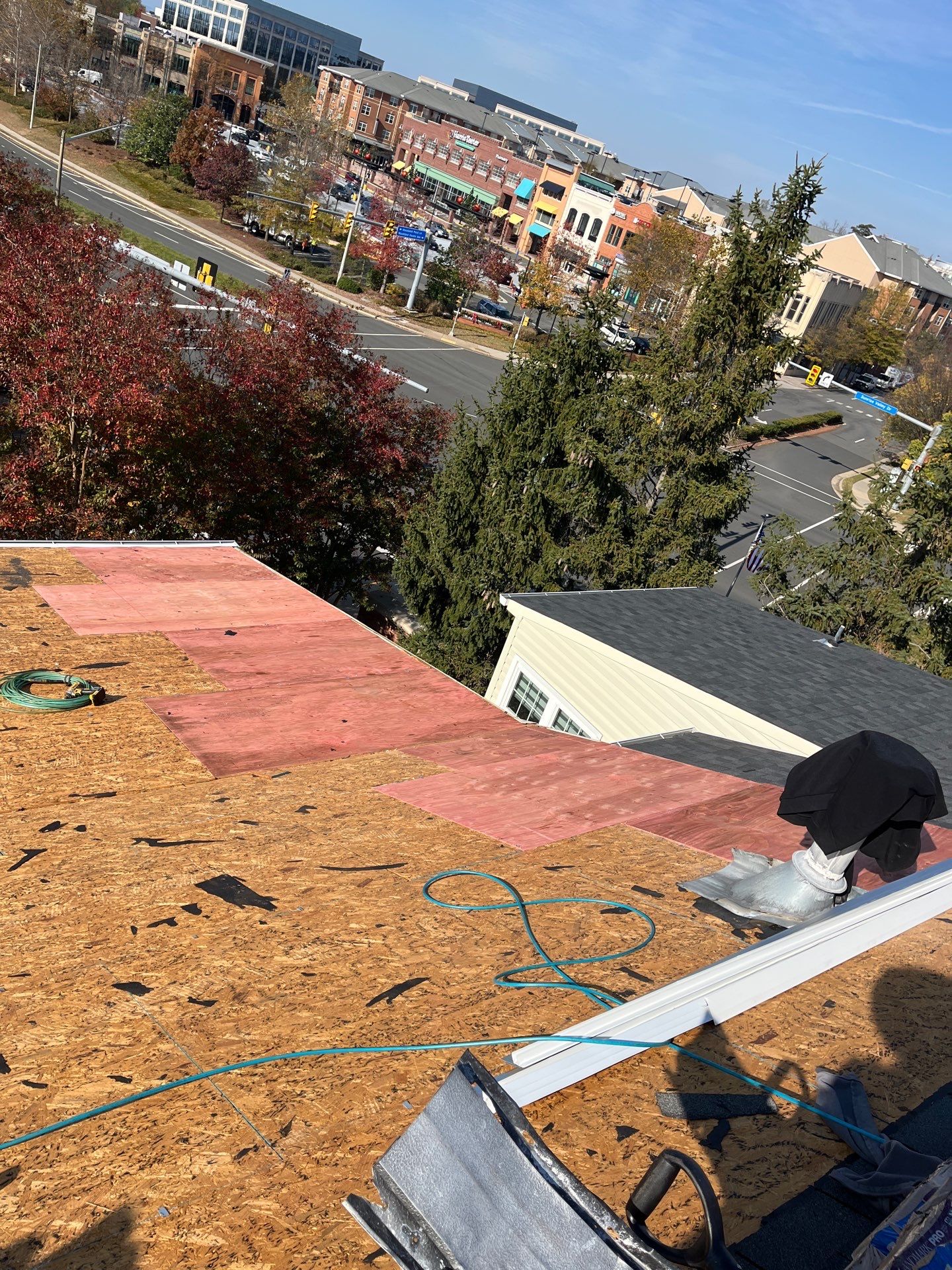 Herndon: Residential Roof Replacement with CertainTeed Landmark Pro in Max Def Moire Black by RM Banning, Inc.