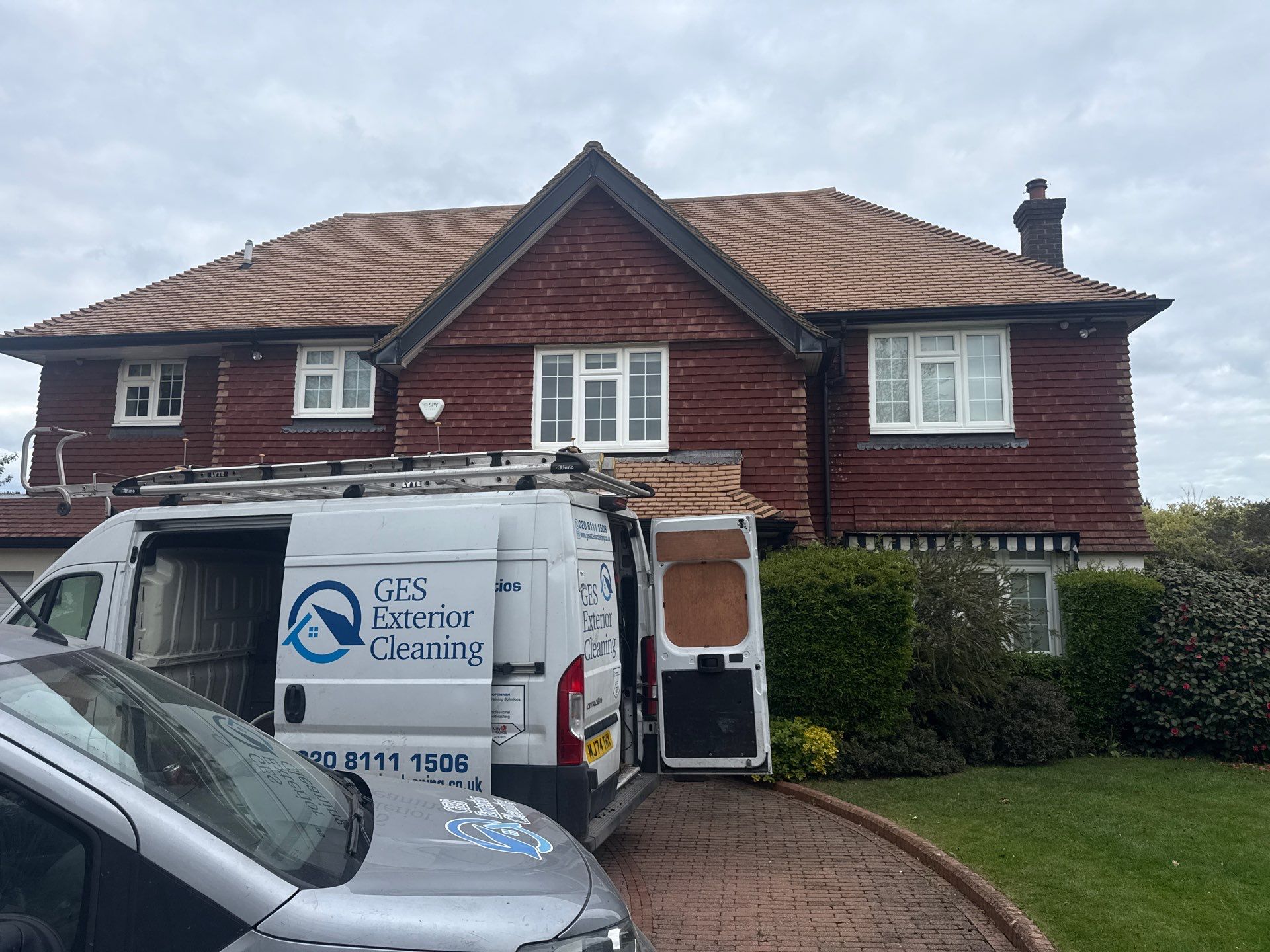 Roof Cleaning Cheam by Ges Exterior Cleaning ltd