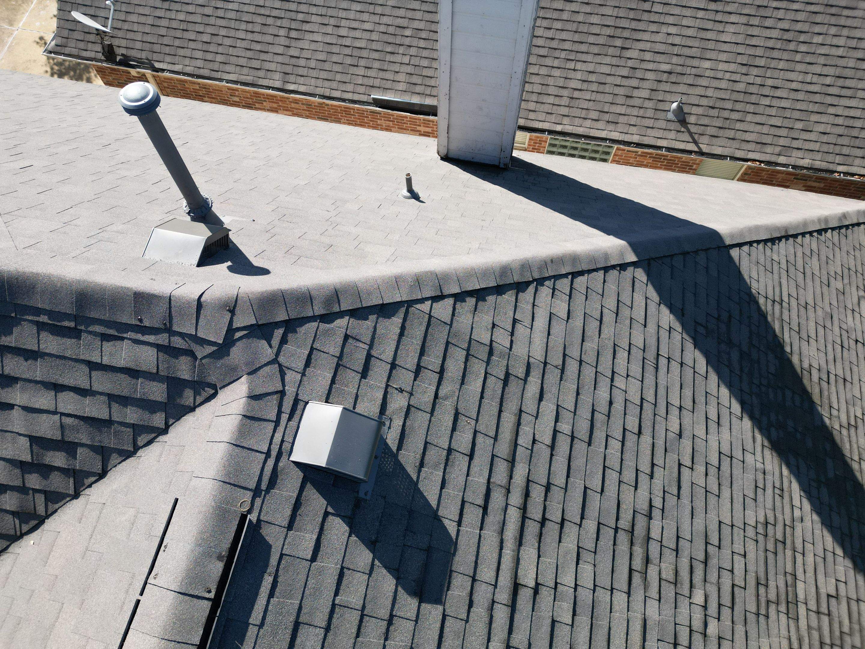 Weathered Wood - Malarkey Highlander by RoofsOnly.com