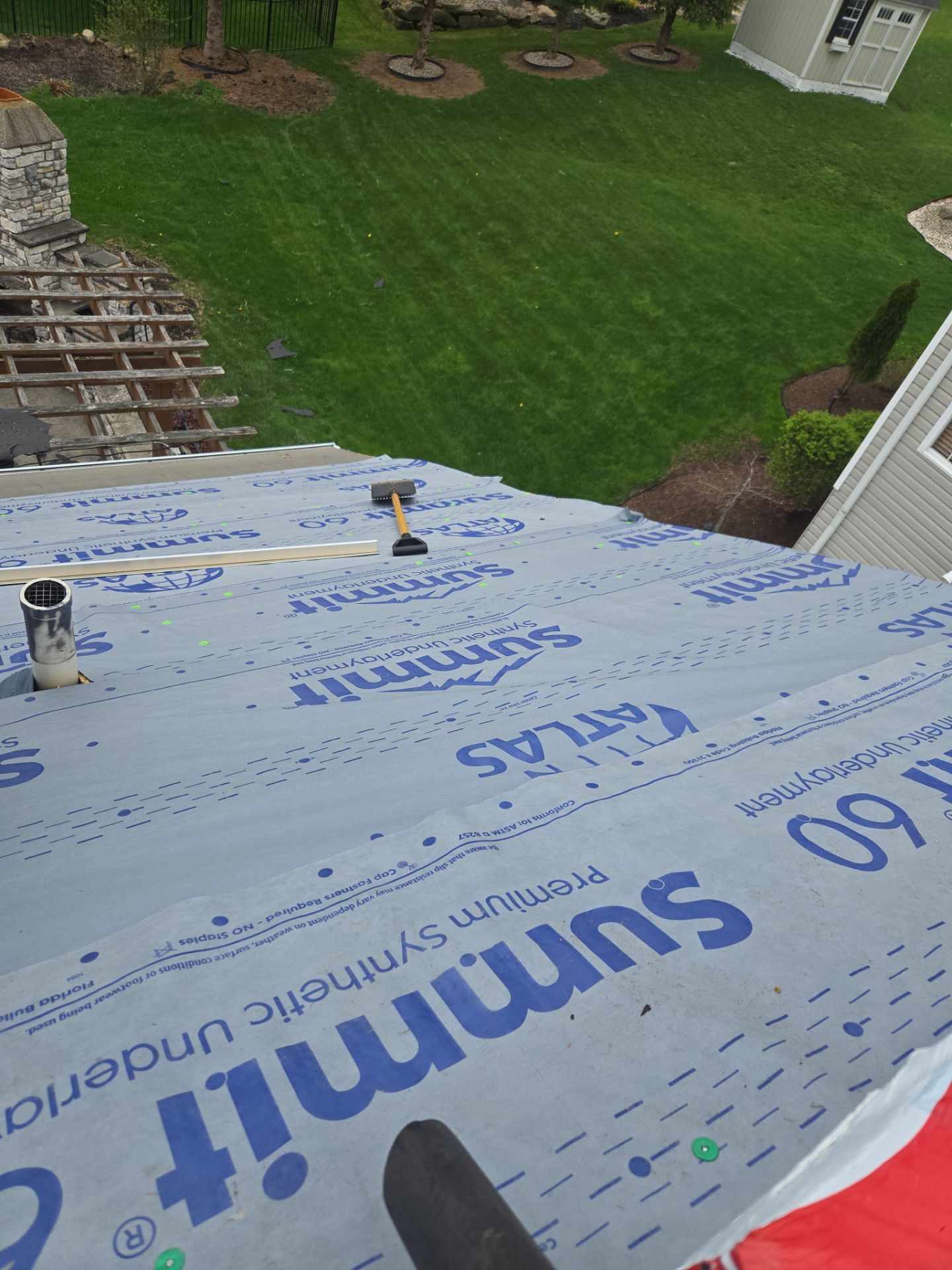 John S: Atlas Pinnacle, Color, Black Shadow, Drip Edge, Color, White by Eagle Eye Roofing