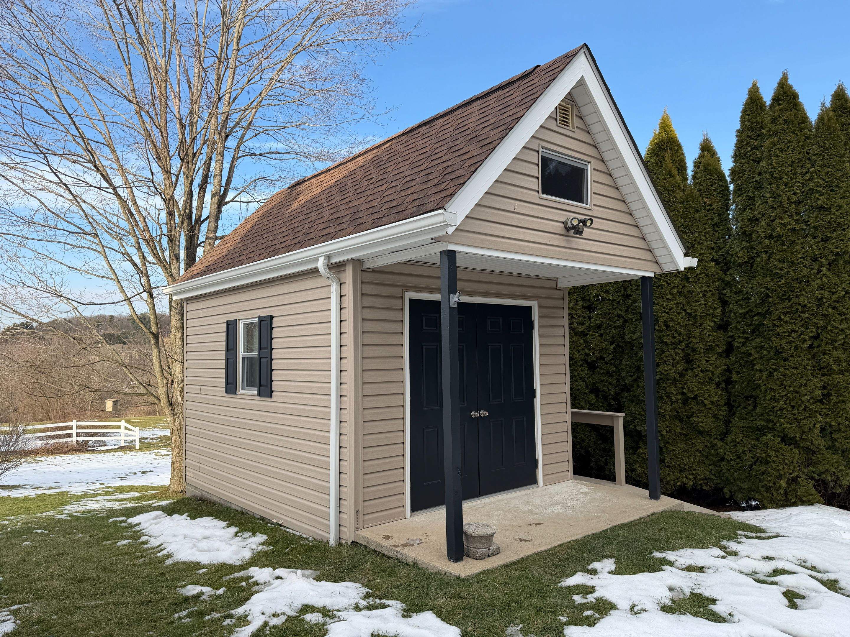 Provia Cedar Peaks Vinyl Siding in Cranberry TWP by Ideal Siding Pittsburgh