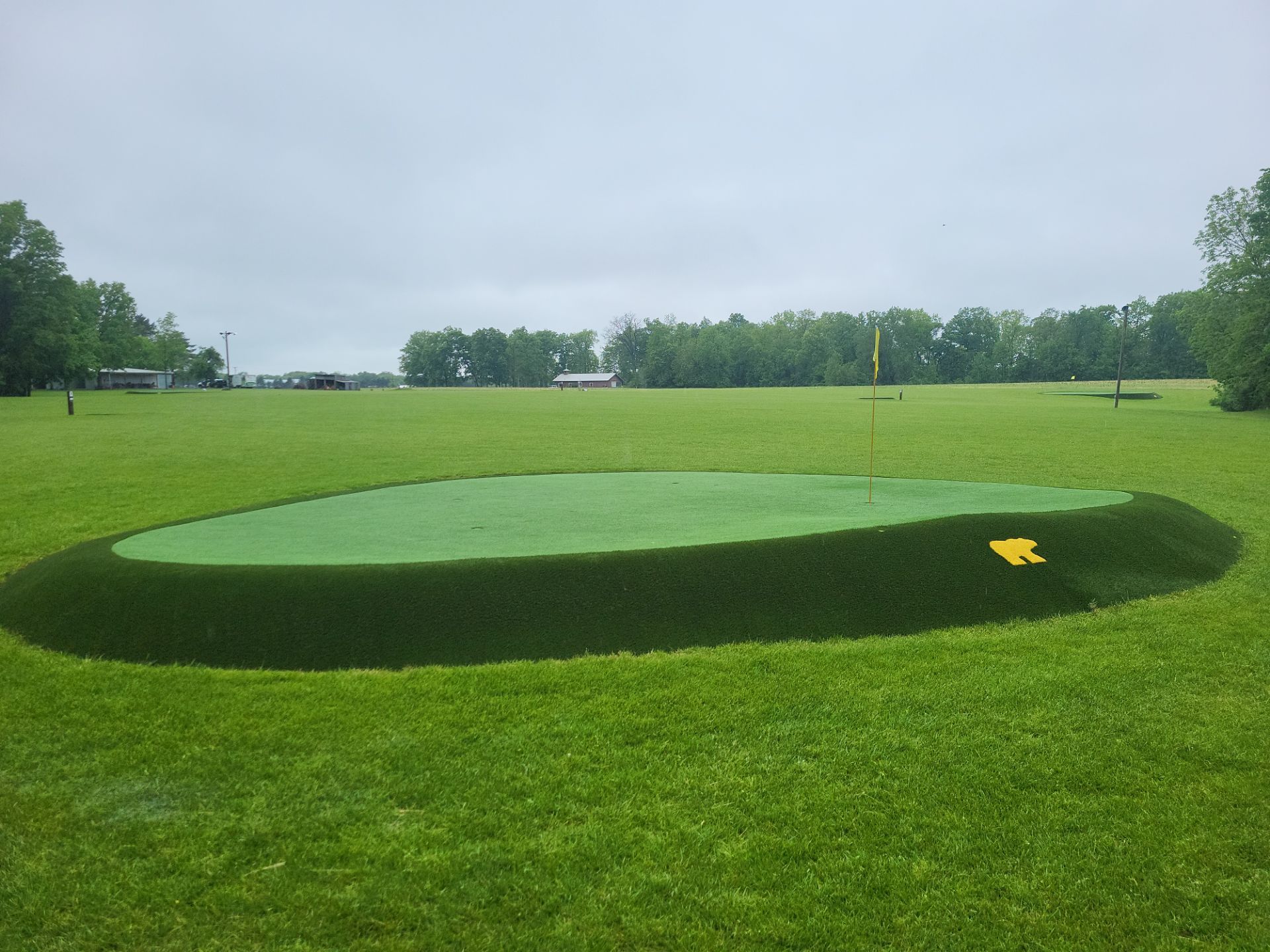 Backyard Par 3 Short course by Southwest Greens Midwest