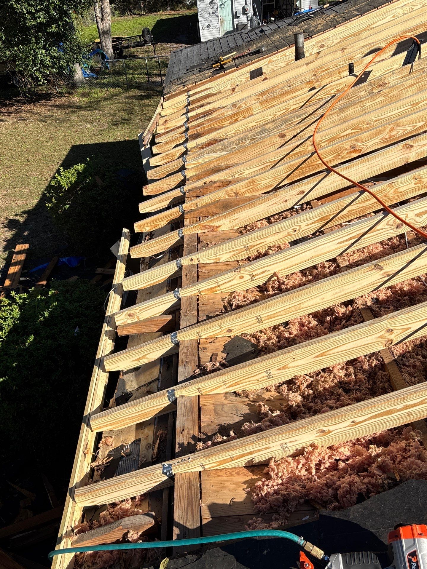 Valdosta Roofing  by J & J Remodeling Of Ga LLC