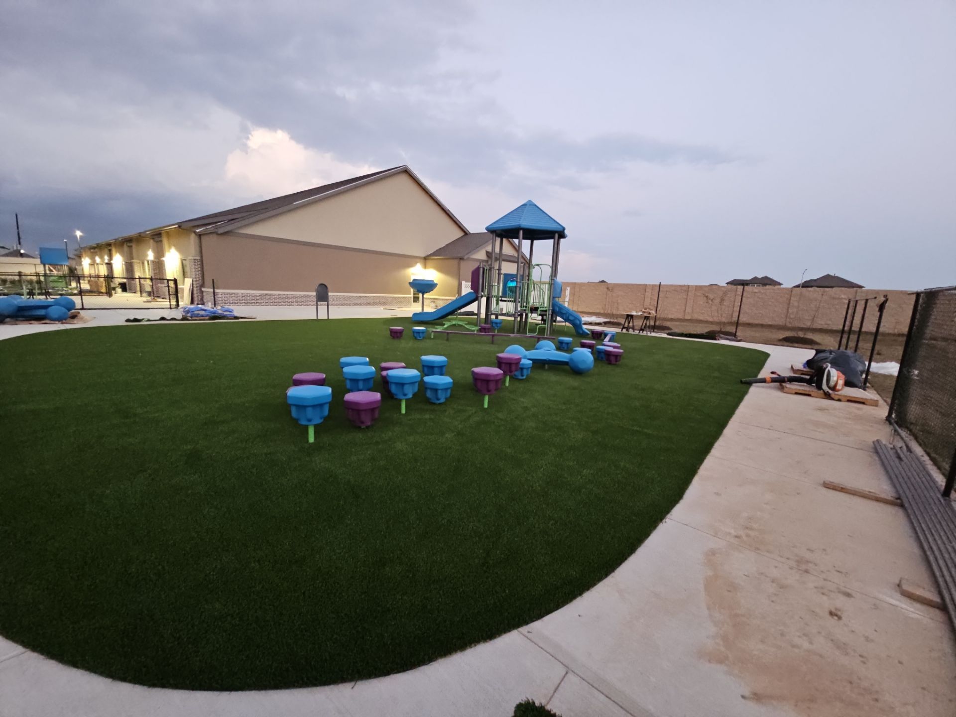 Everbook Sunterra Playground Equipment & Turf Install by Southwest Greens Midwest