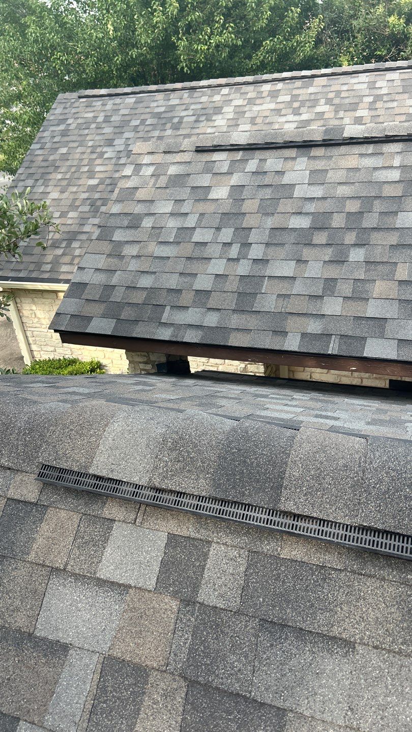 Williamsburg Gray - Owens Corning TruDefinition Duration by RoofsOnly.com