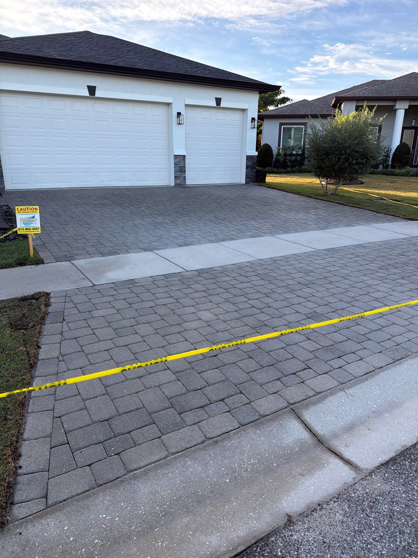 Full-Scale Paver Stripping and Sealing in La Paloma Sun City Center by Supreme Paver Experts