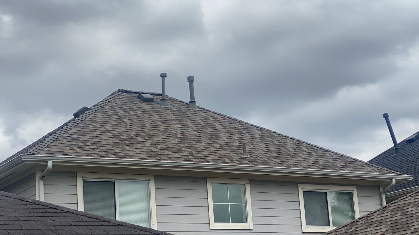 Residential Roofing Installation using Owen's Corning Duration (Lifetime) Shingles by Roof Repair Company