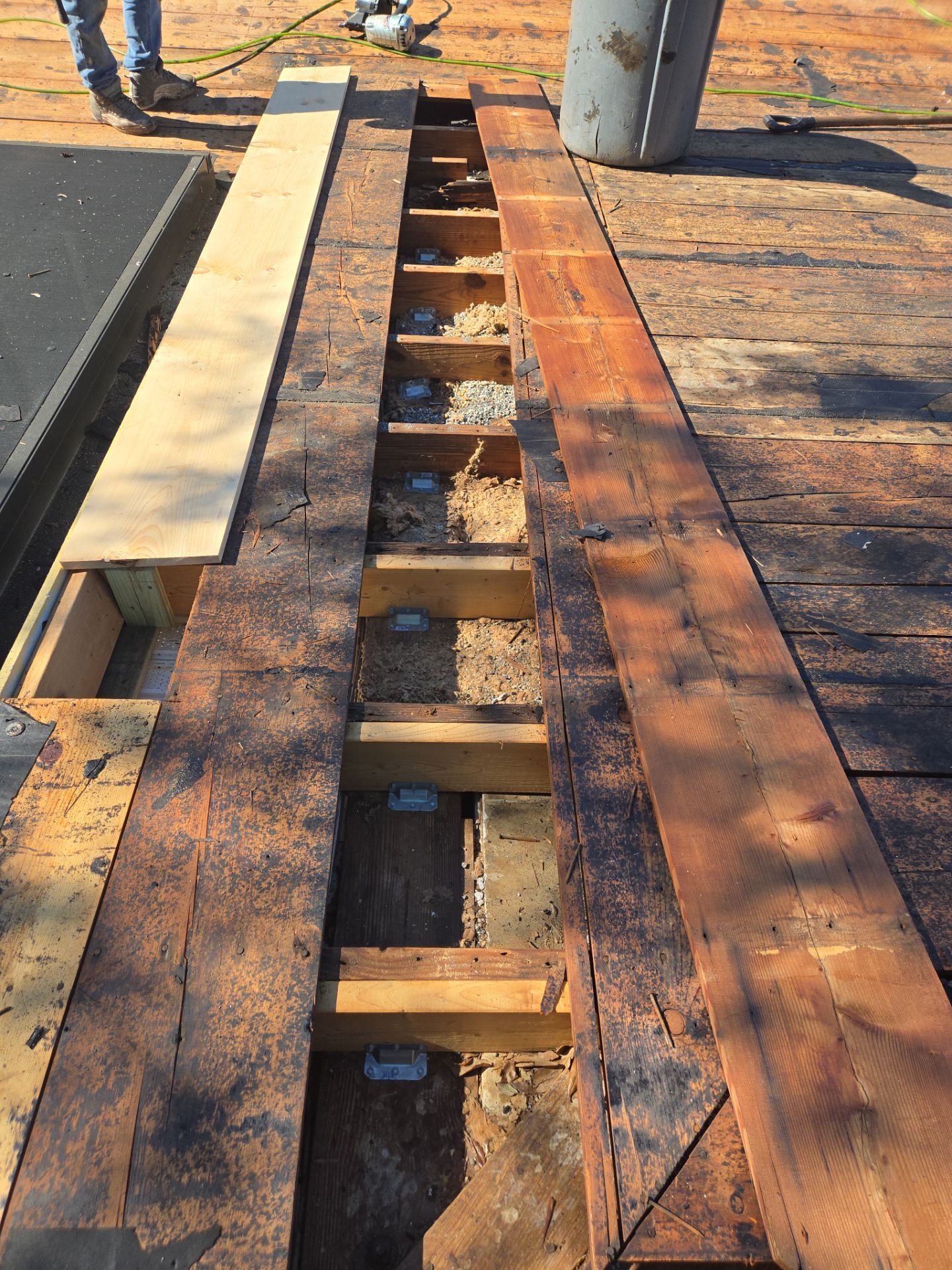 Project in St. Petersburg 33705 by Mitchell Roofing Company LLC 