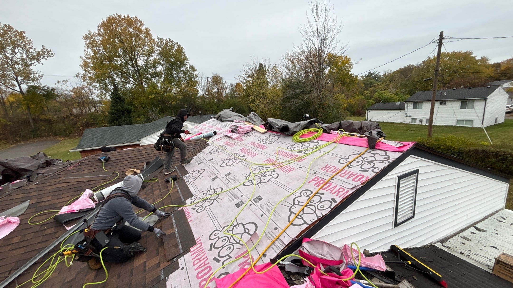 Roof Replacement using Owens Corning Brownwood by 180 Contractors