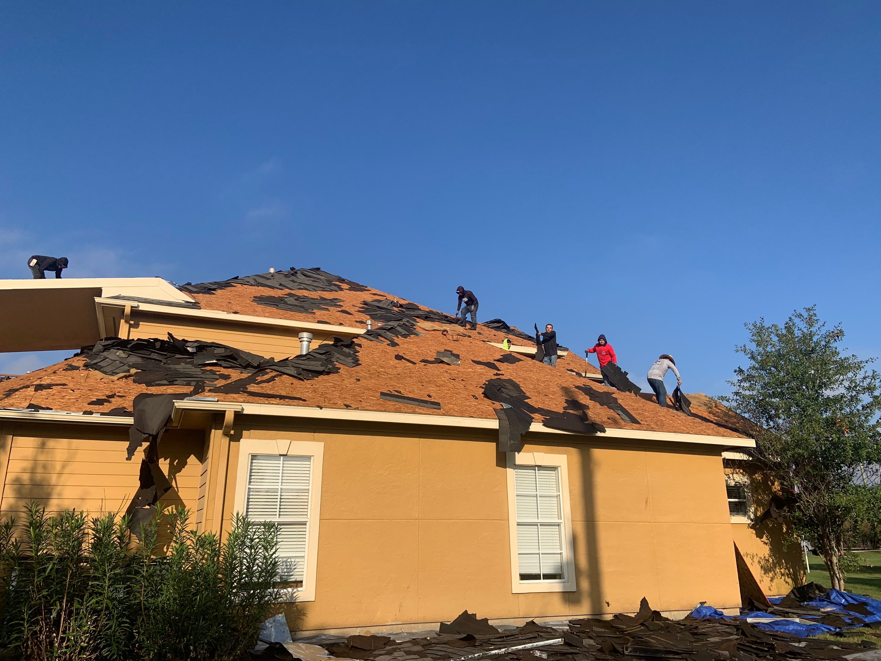 Residential Roofing Installation using Owen's Corning Duration (Lifetime) Shingles by Roof Repair Company