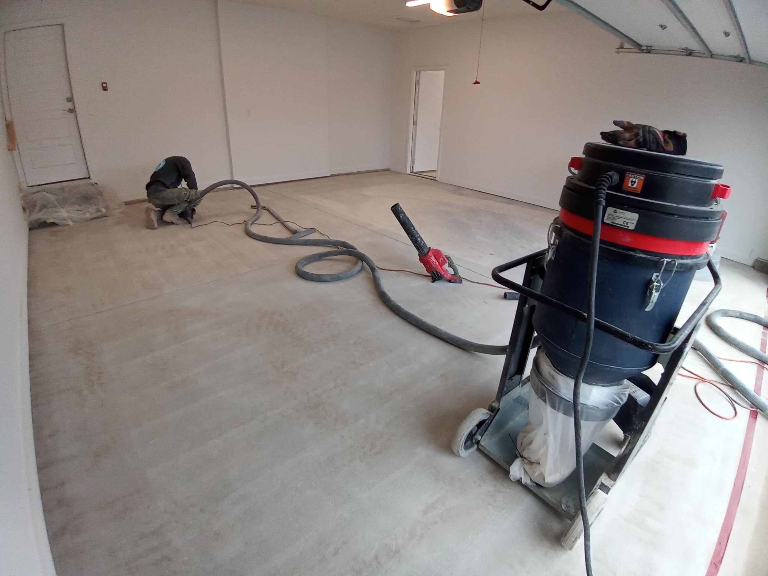 Garage using Smoke by Select Painting, Coatings & Garage Cabinets