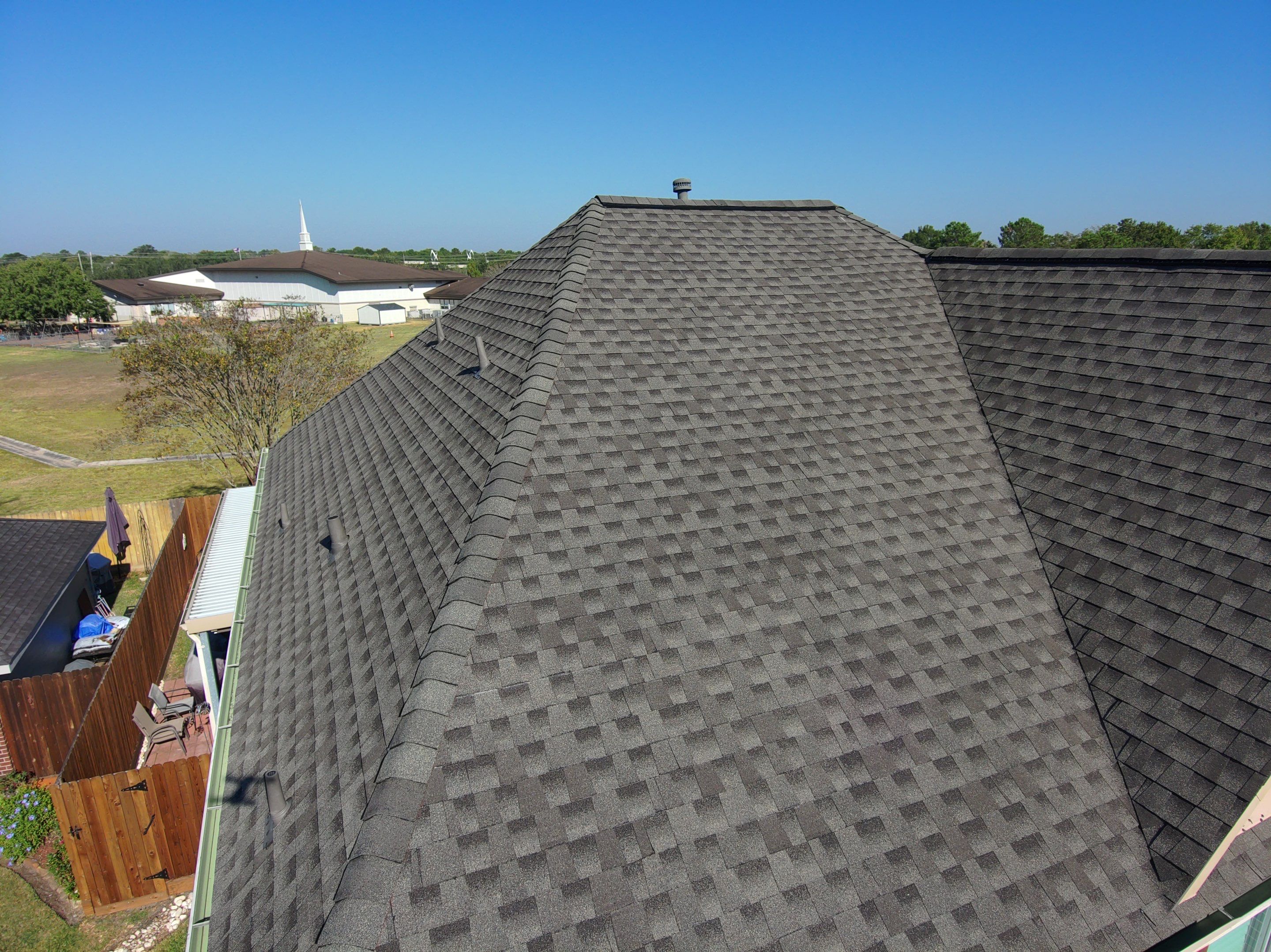 GAF HDZ - Weathered Wood by Elite Roofing LLC