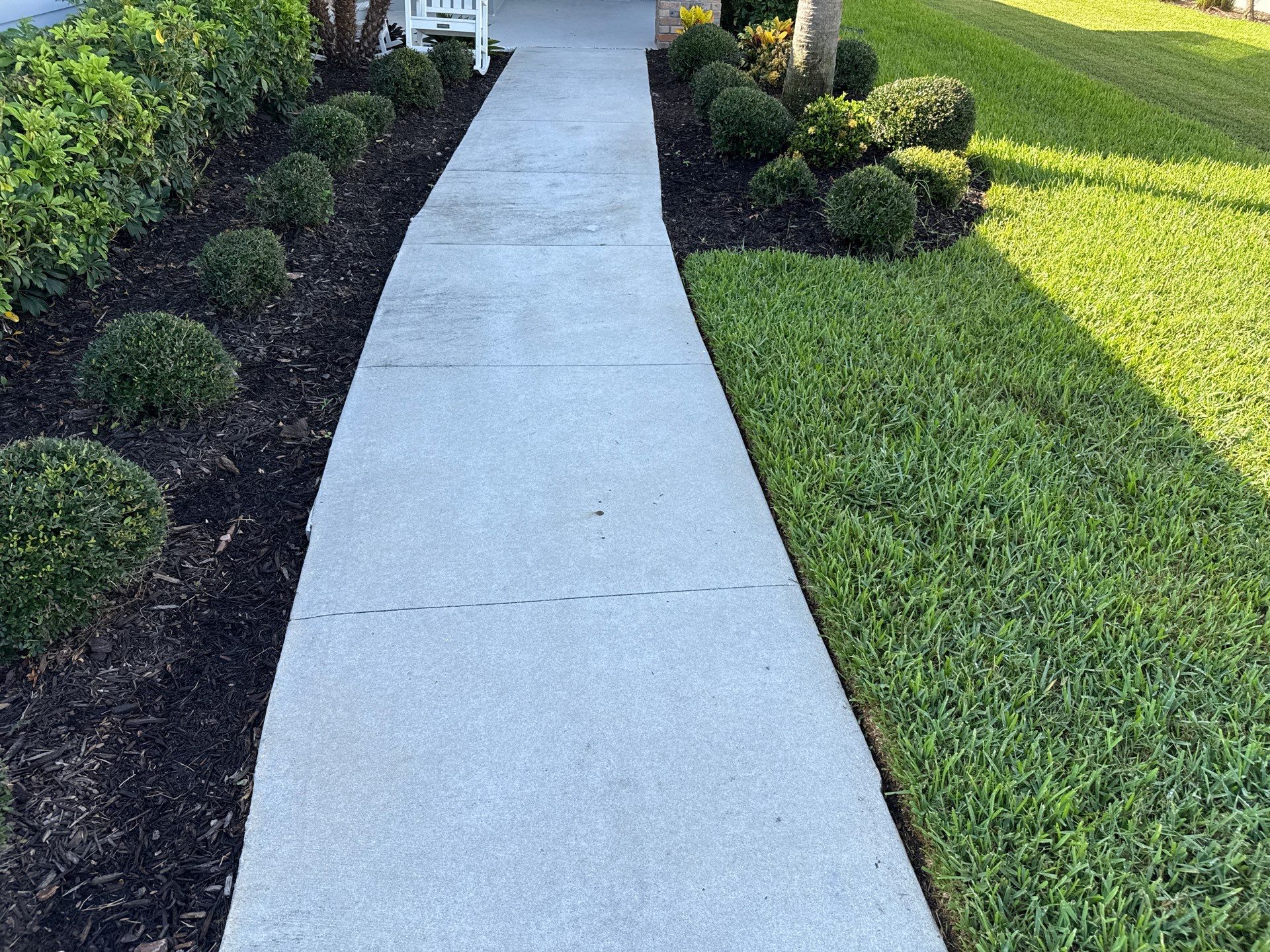 Concrete Driveway & Sidewalk Cleaning — Canoe Creek Community, Parrish, FL by Sunshine AquaWash