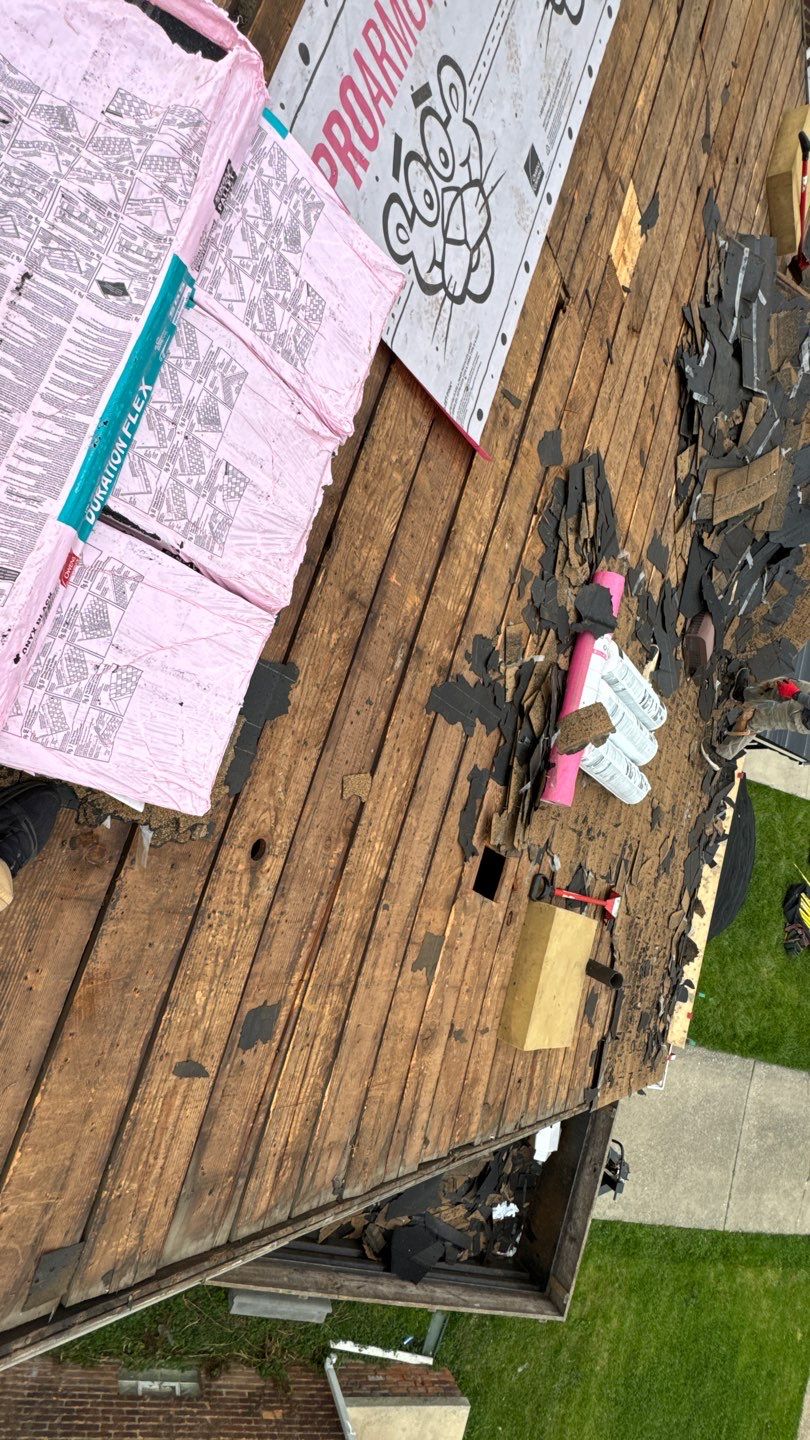 Roof Replacement using Owens Corning Onyx Black by 180 Contractors