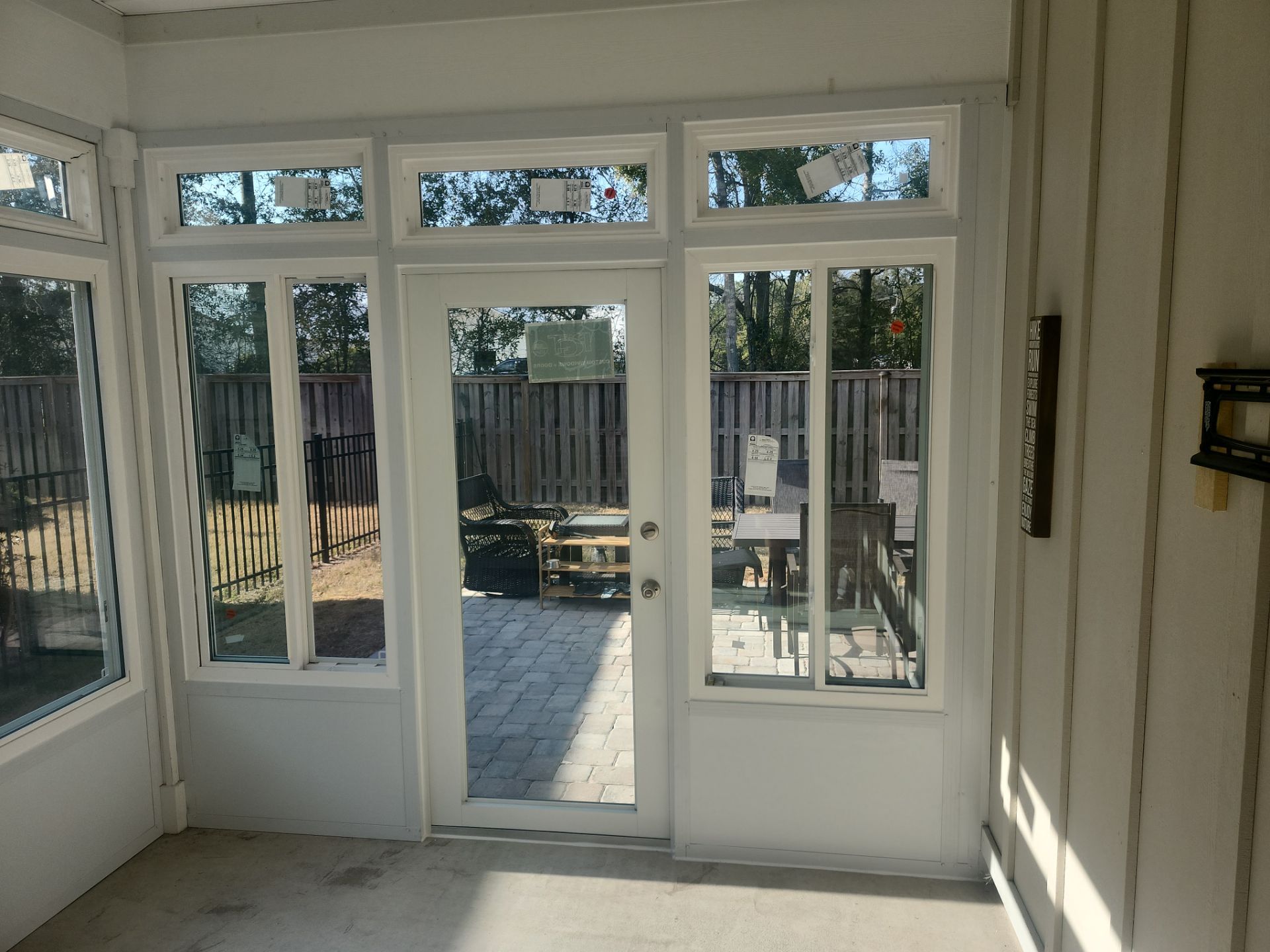 Glass Room using Colorbeam in Freeport by Titan Sunrooms