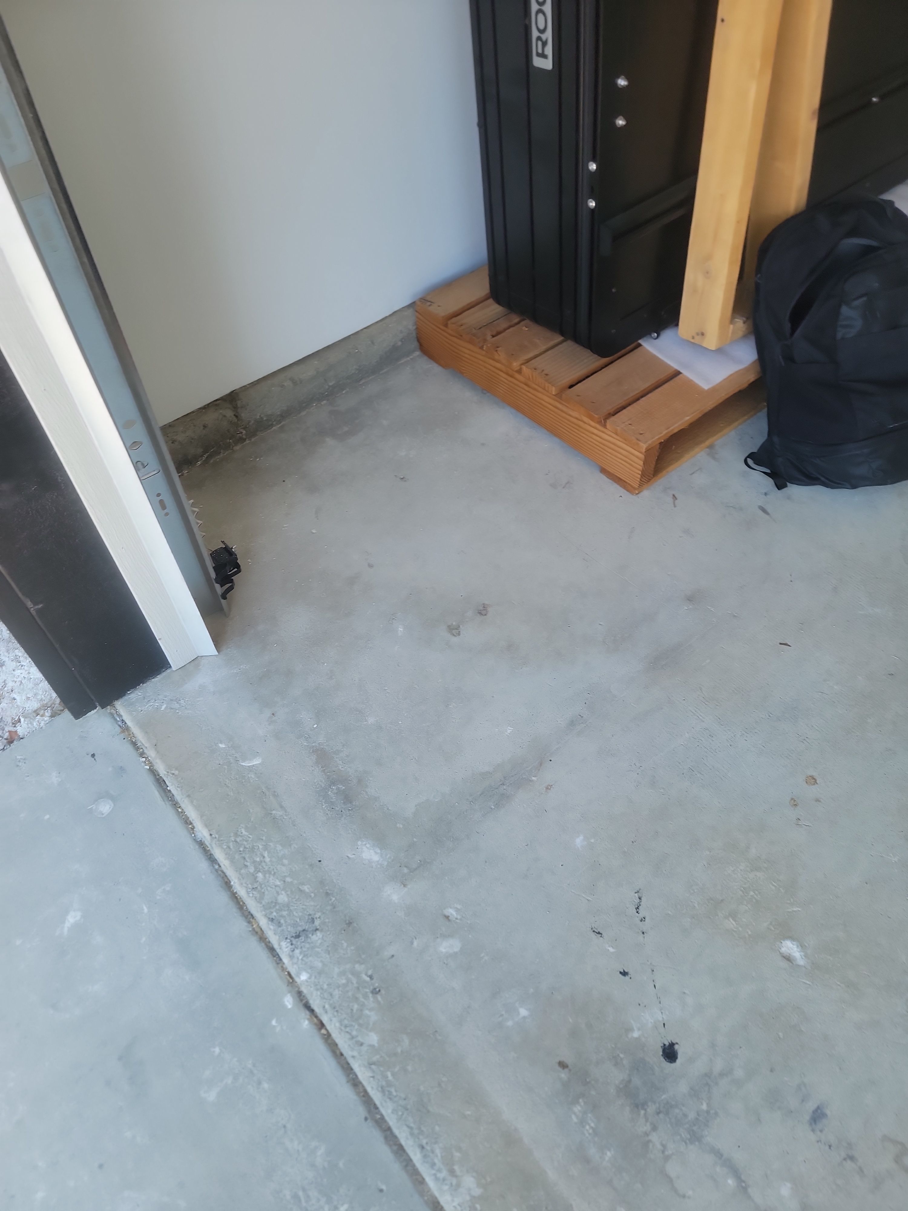 Feather Gray Polyurea Garage Floor Coating in Paso Robles by MGP Coatings