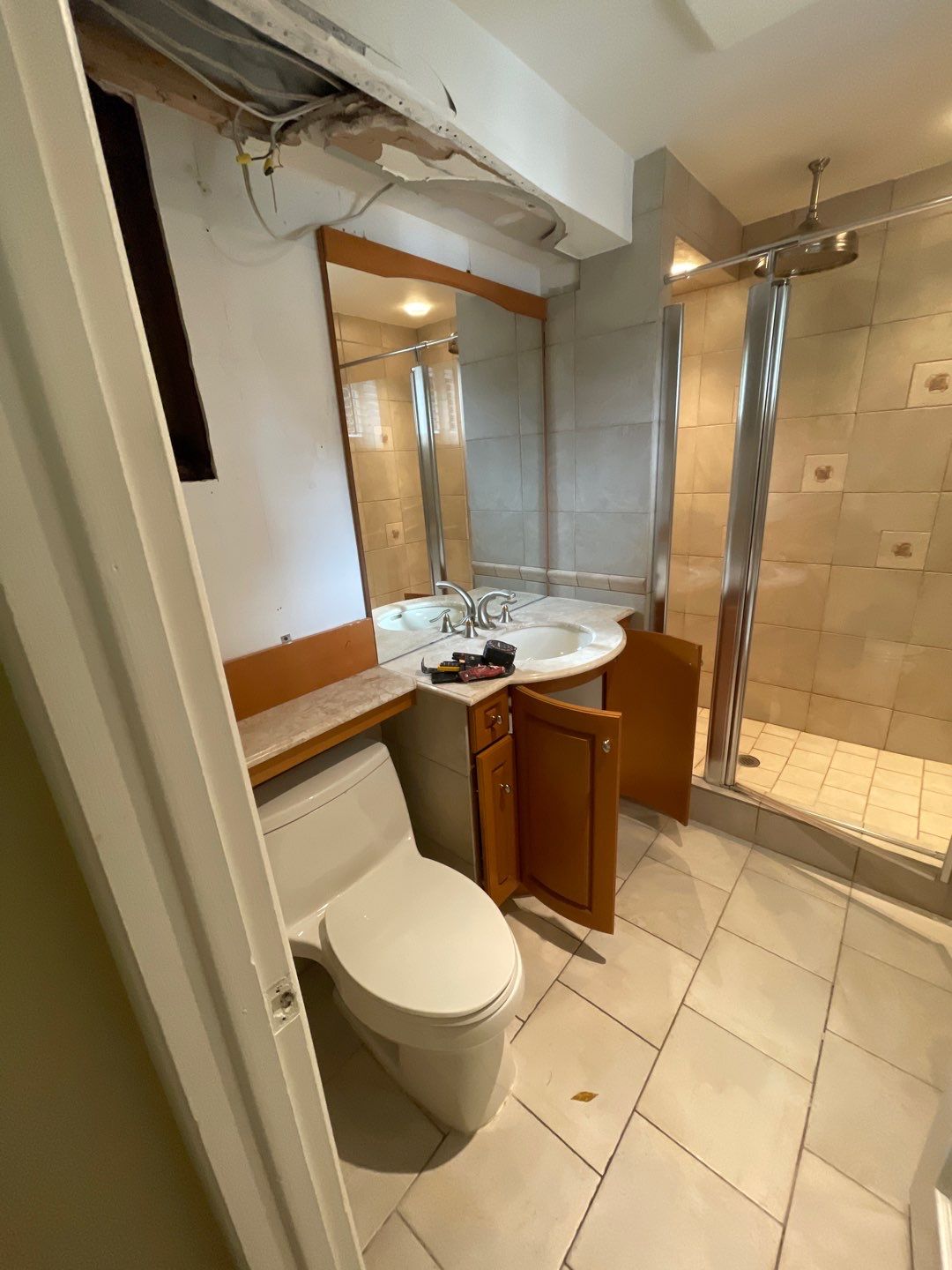 Bathroom remodel by Eco-Nature Construction Inc.
