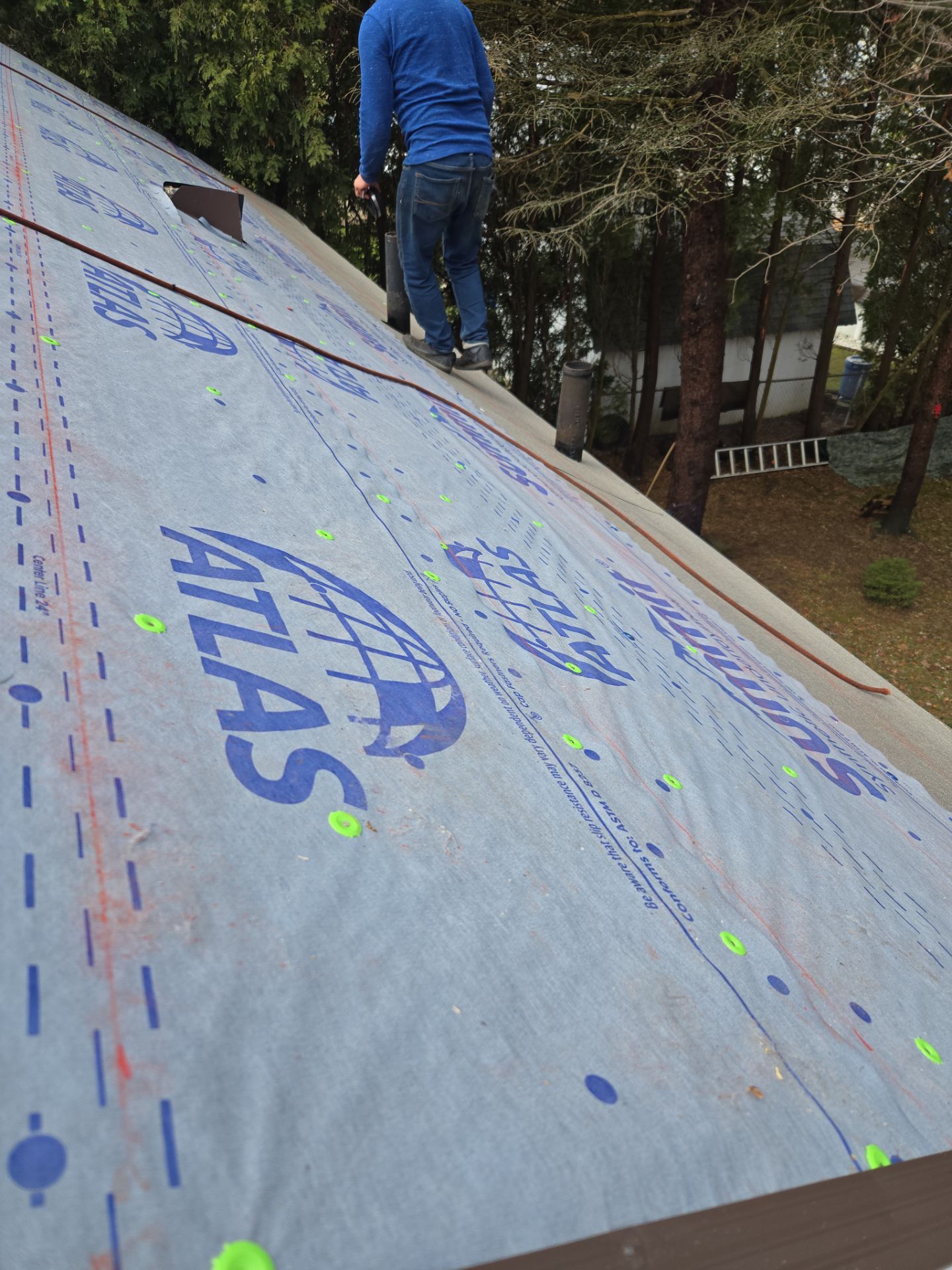 Rodney R: Atlas Pinnacle, Color, Burnt Hickory, Drip Edge, Color, Musket Brown by Eagle Eye Roofing