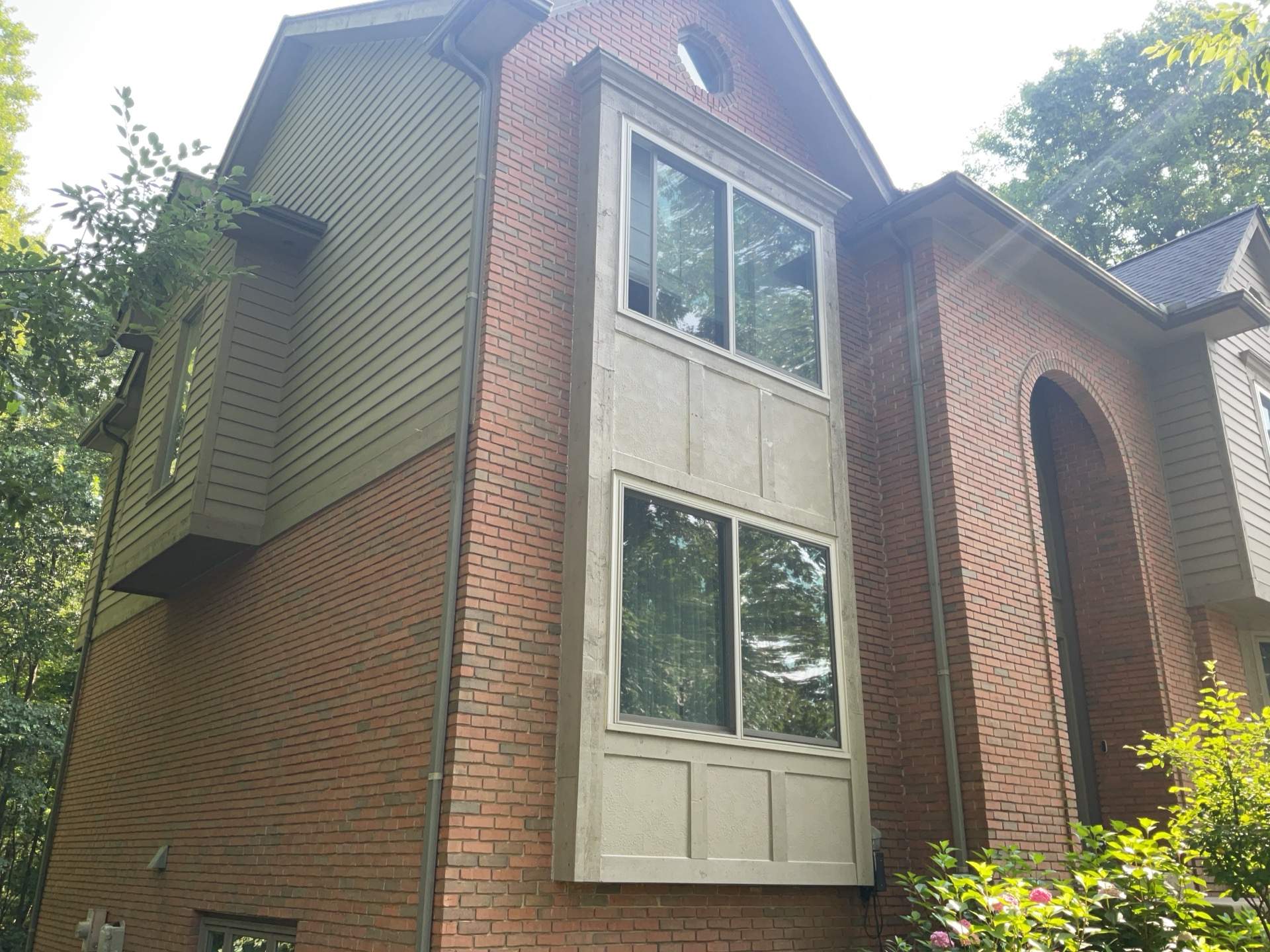 Siding Replacement using Alside S7 Cedar Mill Grain Cape Cod Grey by 180 Contractors