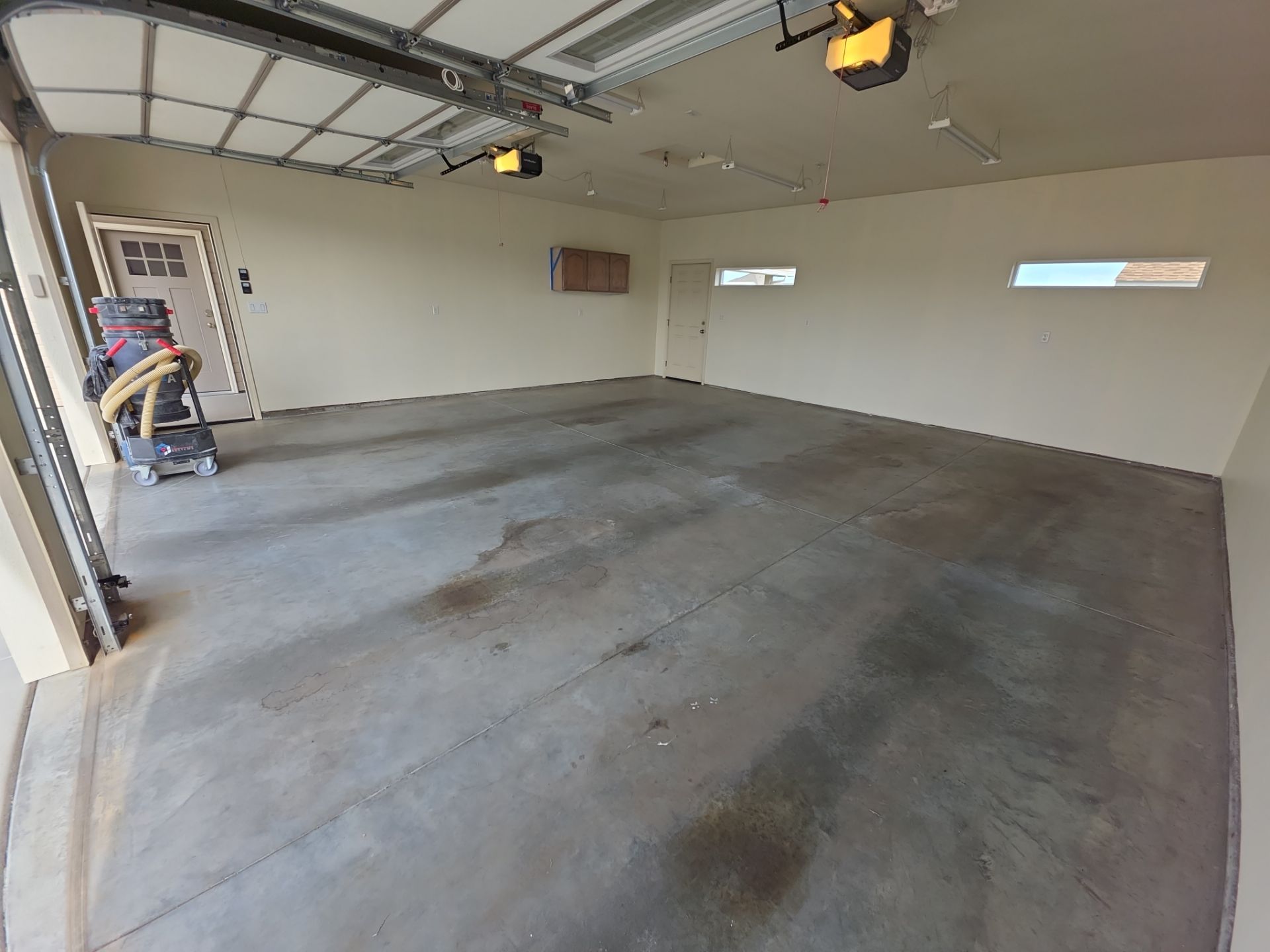 Garage Transformation using Agate Hybrid by Croc Coatings, LLC
