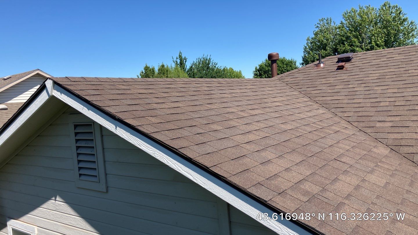 Boise Idaho Single Level Residential Roofing Installation using Owens Corning by ID Roofing LLC