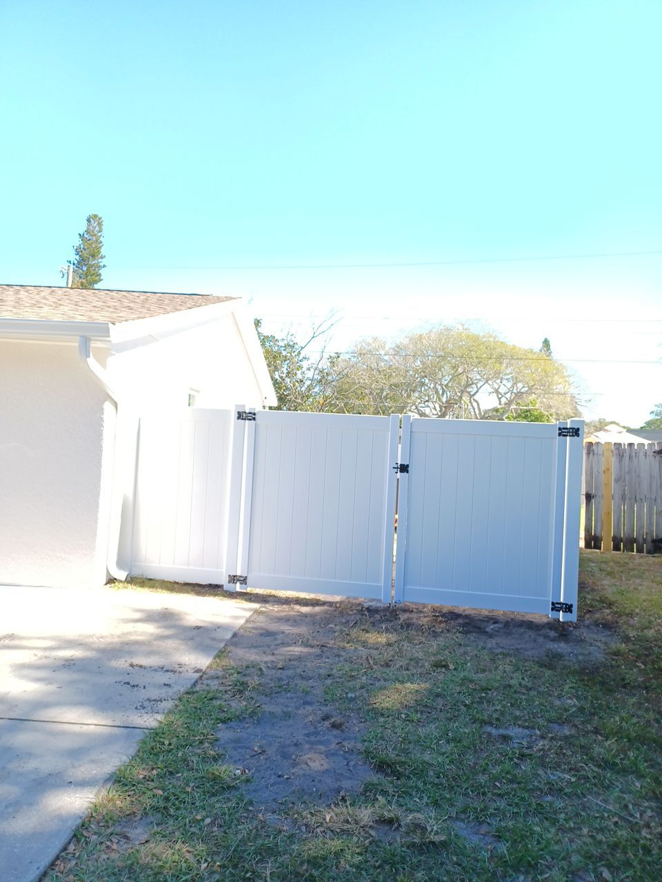Bradenton, FL 6 ft. Tall White Vinyl Privacy Fence  by Asap fence and gates, LLC