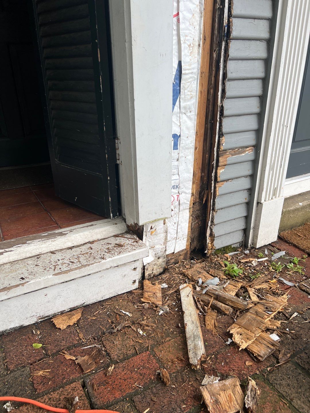 Alexandria: Siding Replacement with Solid Pine Wood Lap Siding by RM Banning, Inc.