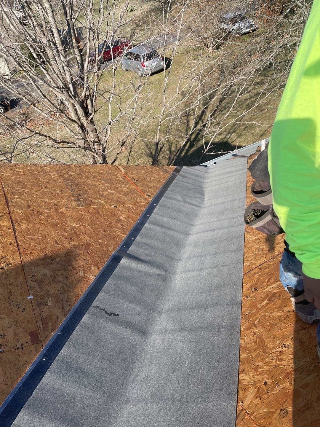 Residential Roofing Installation using Owens Corning Oakridge Roofing System by Undersun Roofing 