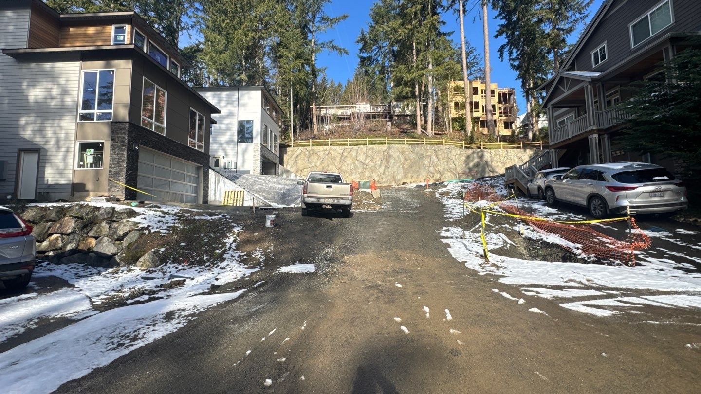 Asphalt Patch Repair | Sammamish  by Jireh Asphalt & Concrete Inc 