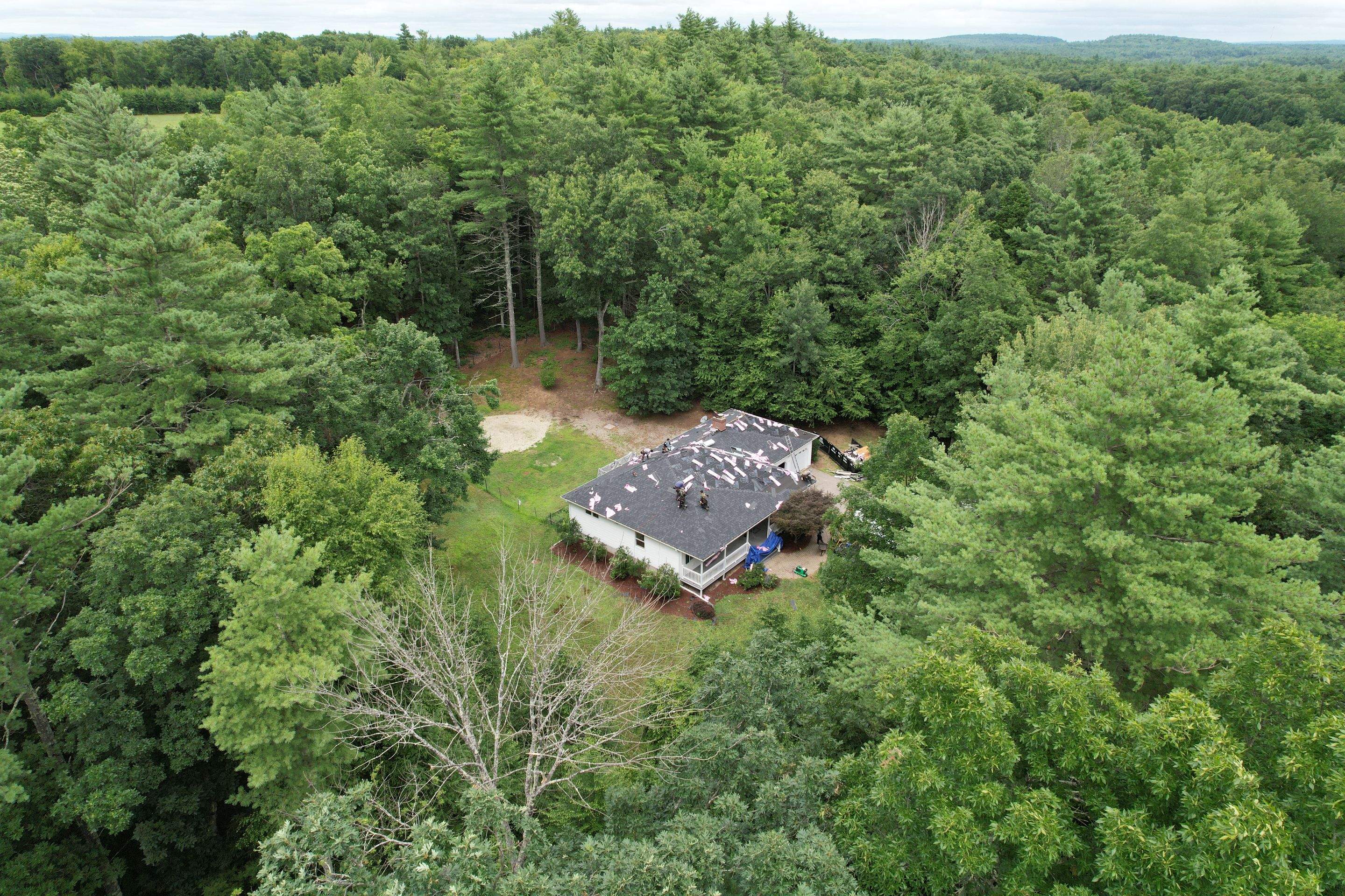 Roofing in Beautiful Lee New Hampshire by Tall pine roofing