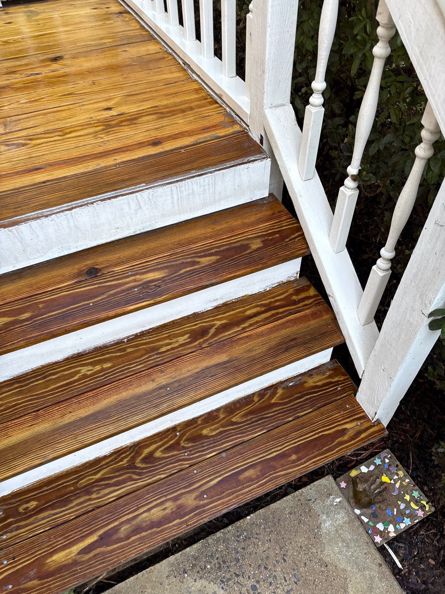 Wood Deck using Wood Sealant by DuraSeal