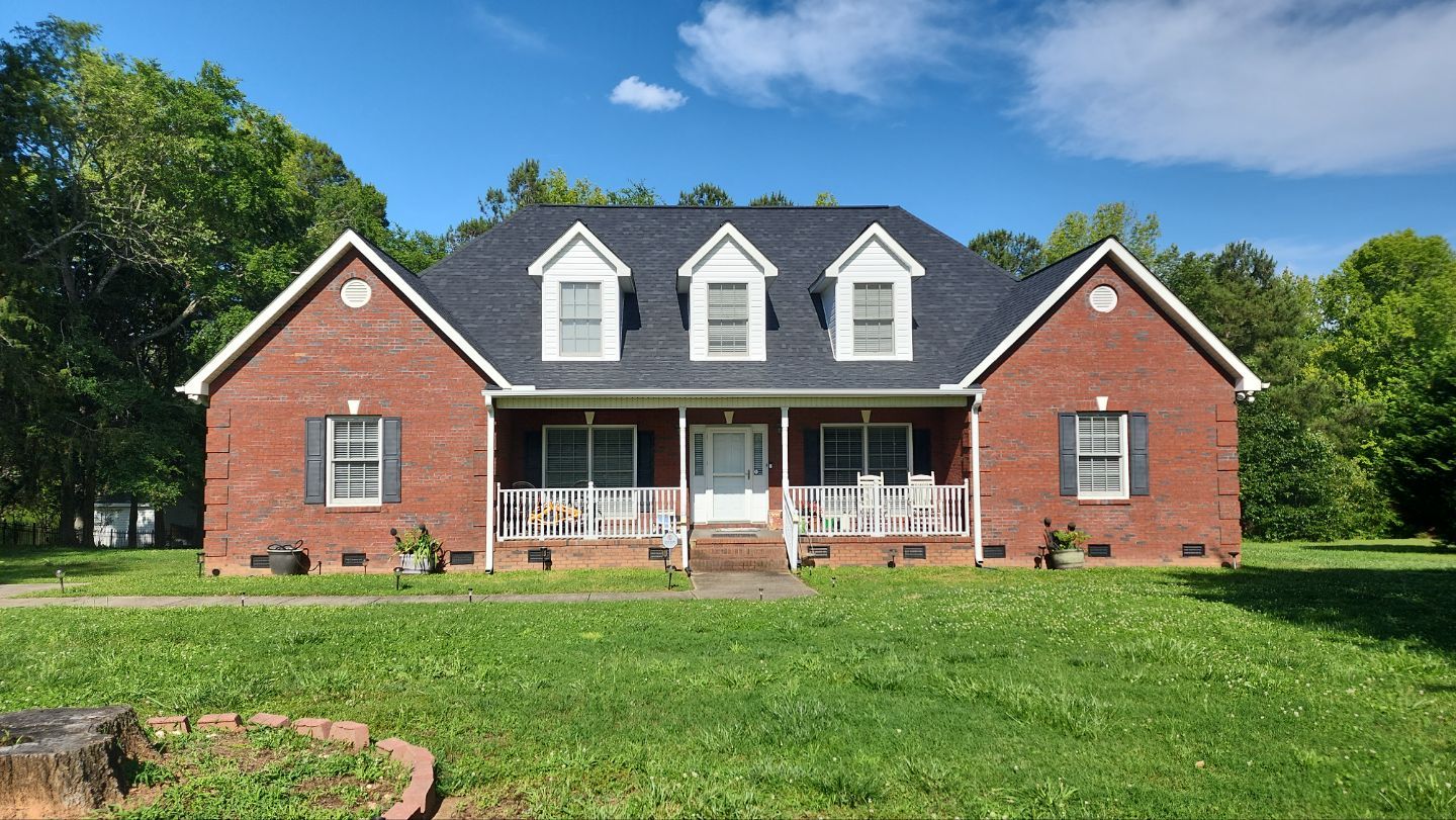 Residential Roofing Installation using Owens Corning® Oakridge Onyx Black by Indigo State Roofing