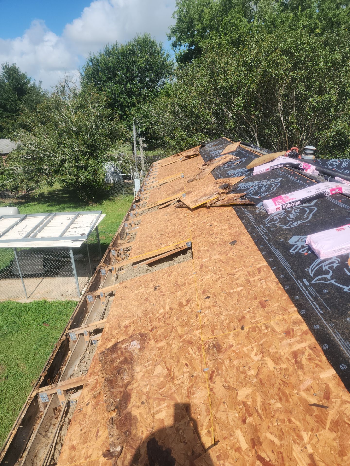 Residential Roofing Installation using Owen's Corning Duration (Lifetime) Shingles by Roof Repair Company