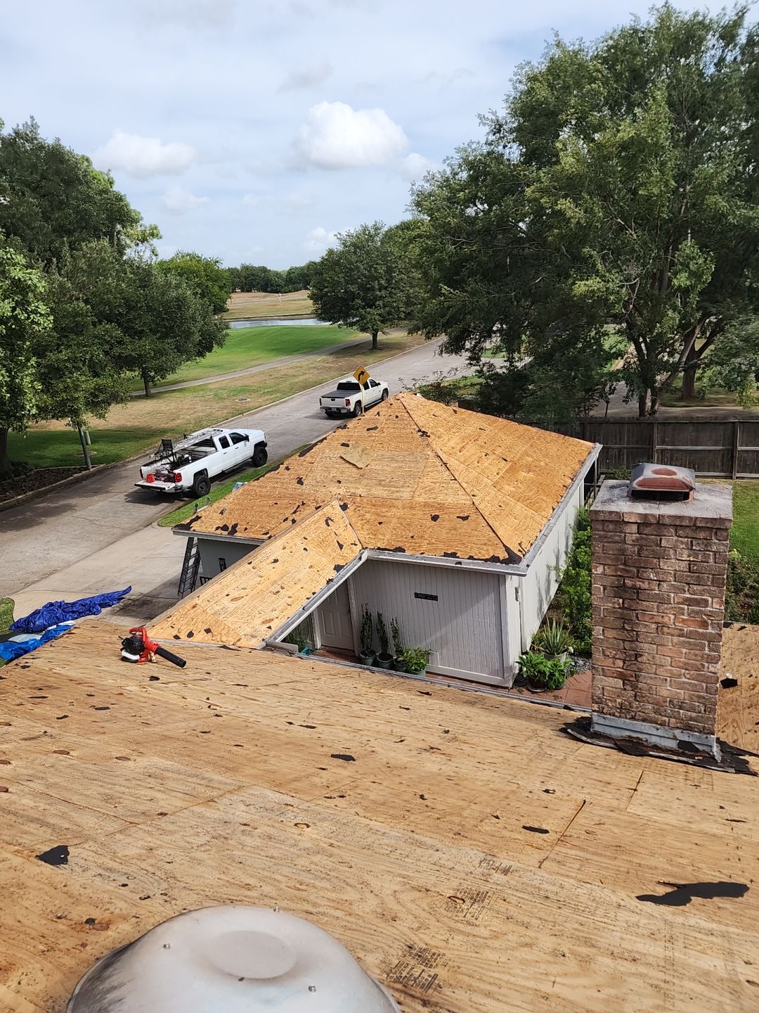 Residential Roofing Installation using Owen's Corning Duration (Lifetime) Shingles by Roof Repair Company