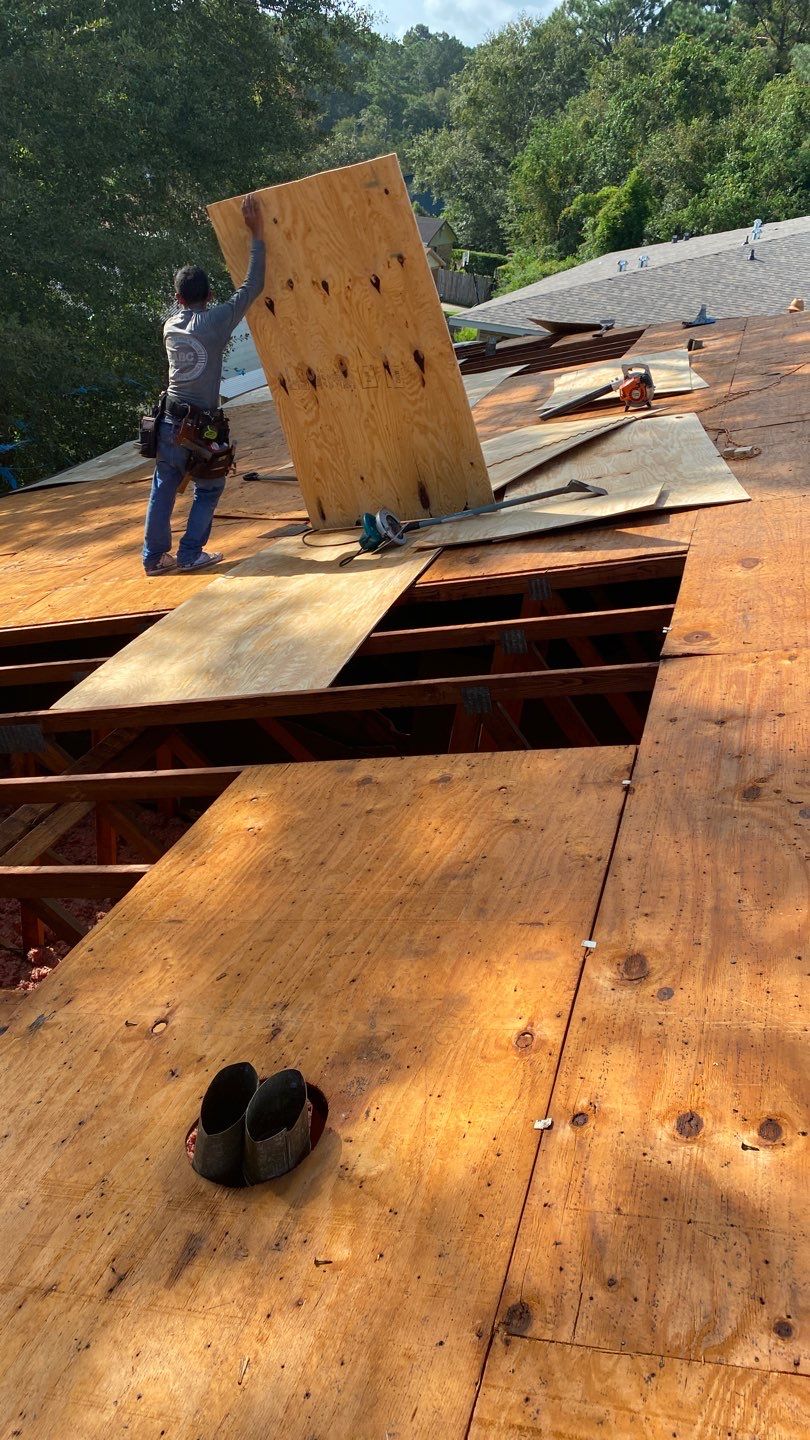 Residential Roofing Installation using Roof Replacement by American Roofing & Construction LLC