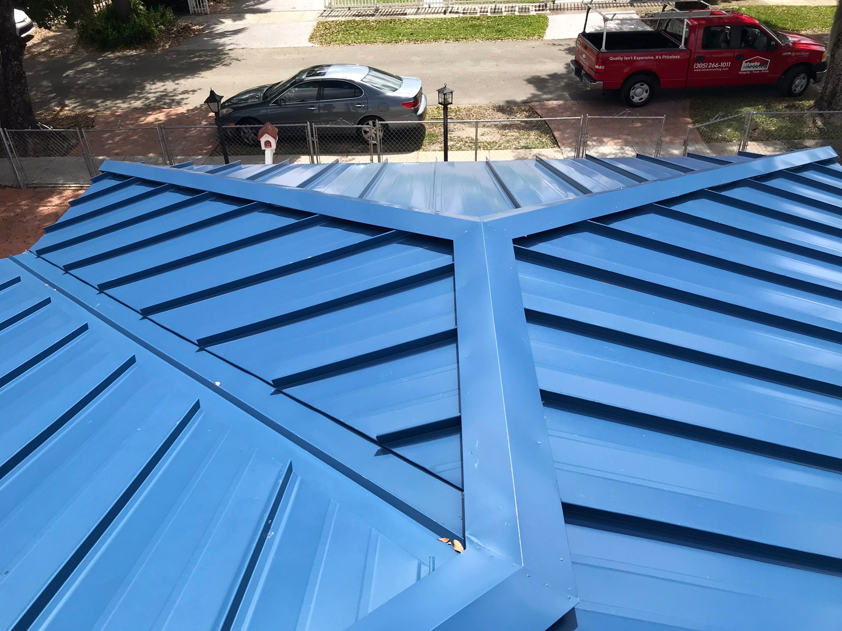 Metal Roof - Galvalume Regal Blue by Istueta Roofing