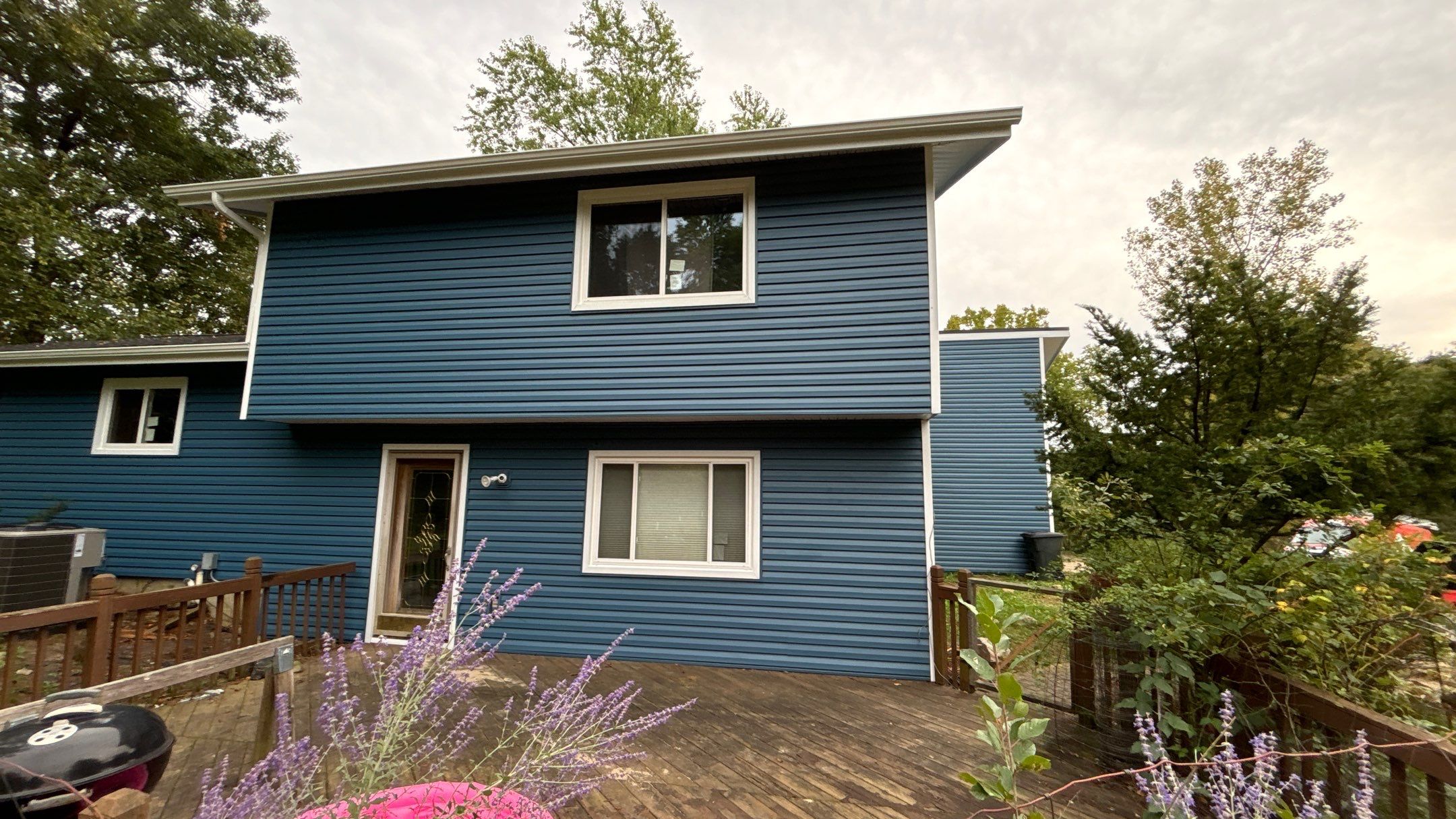Siding Replacement using Alside D4 1/2" Dutchlap by 180 Contractors