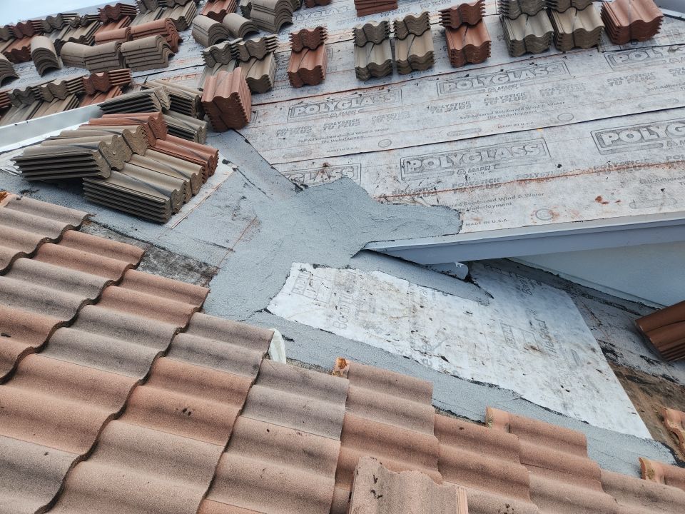 Tile Roof Repair in Boca Raton – Exceptional Service & Customer Satisfaction by Aastro Roofing