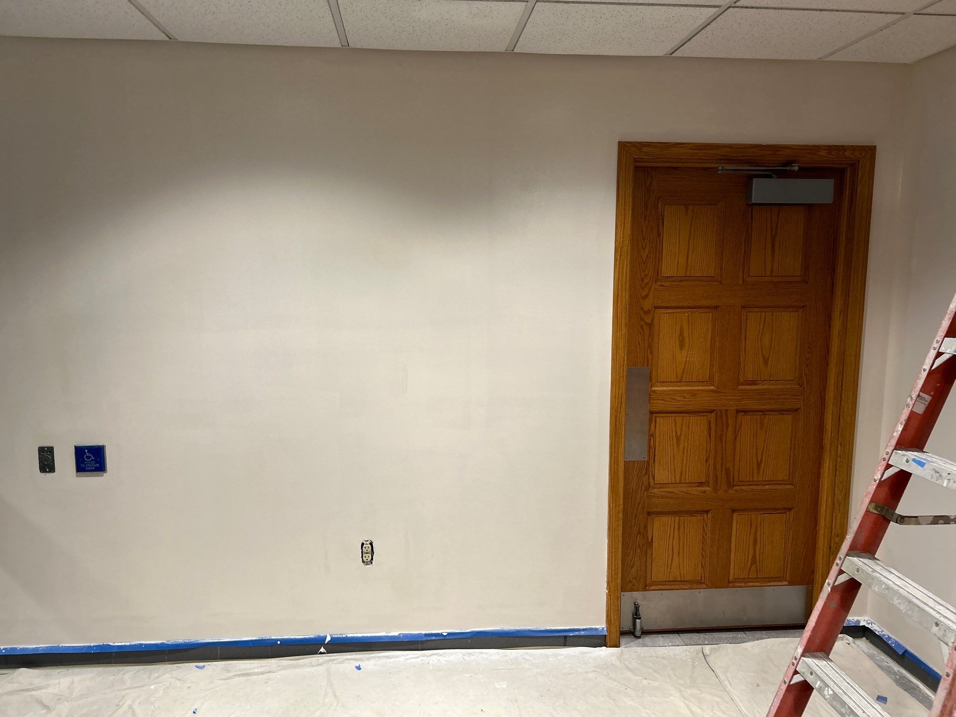 Wallpaper removal and Painting by Gordon Painting