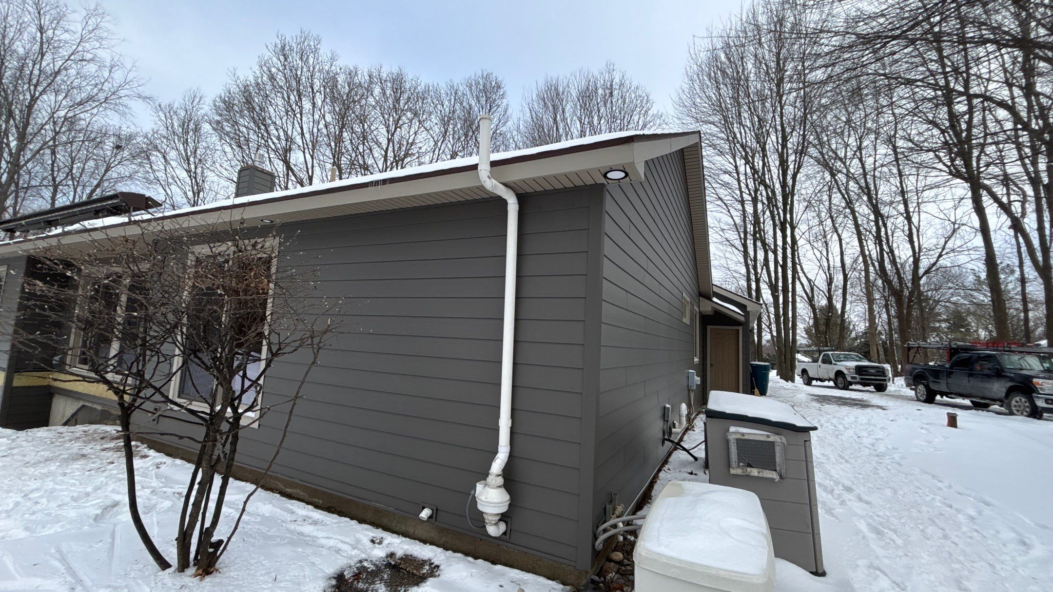 Siding Replacement using Alside S7 Cedar Mill Grain Composite by 180 Contractors